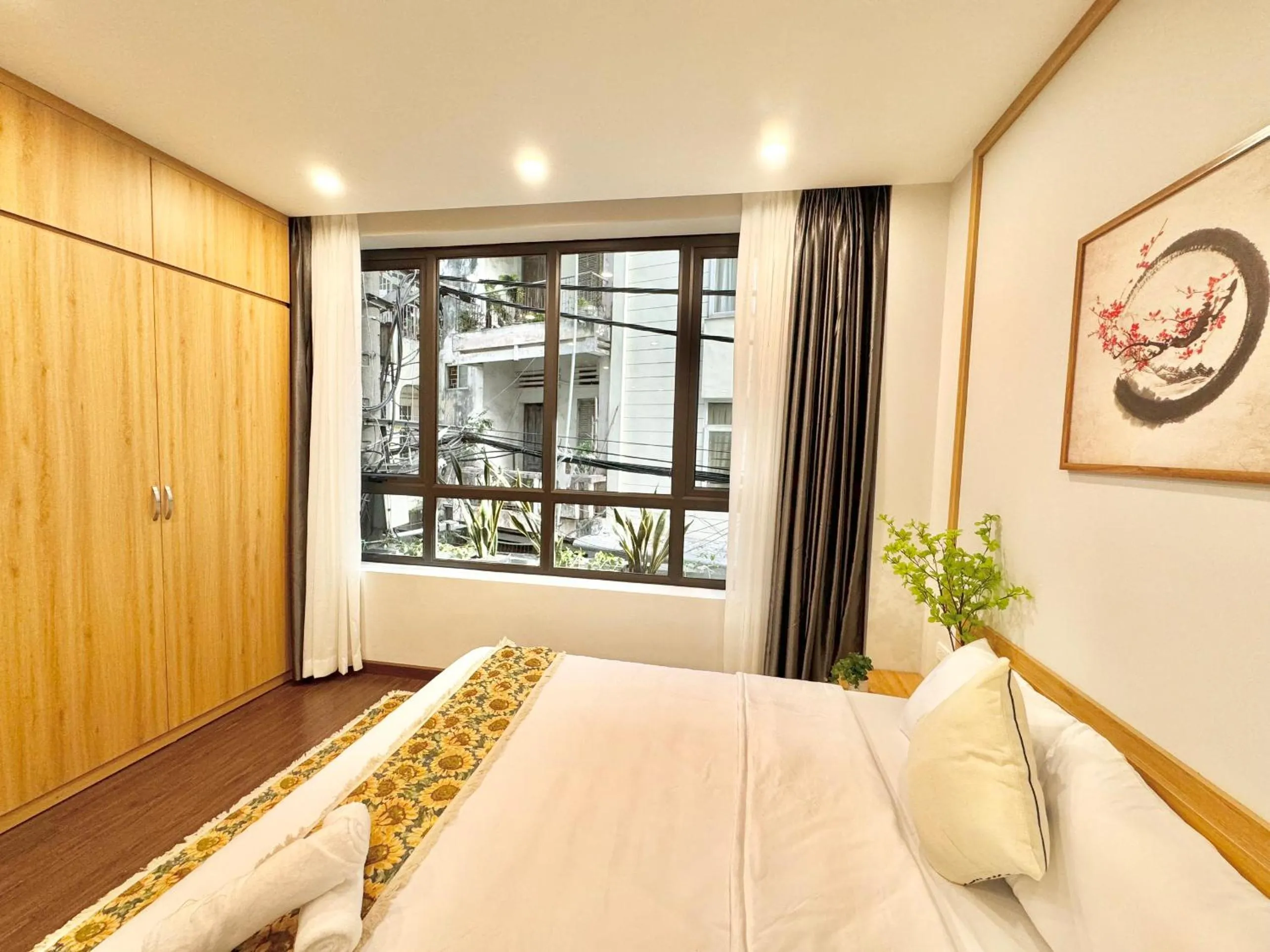 Bed in The Little Home - Đào Tấn - Cozy home - Bathtub - Comfy