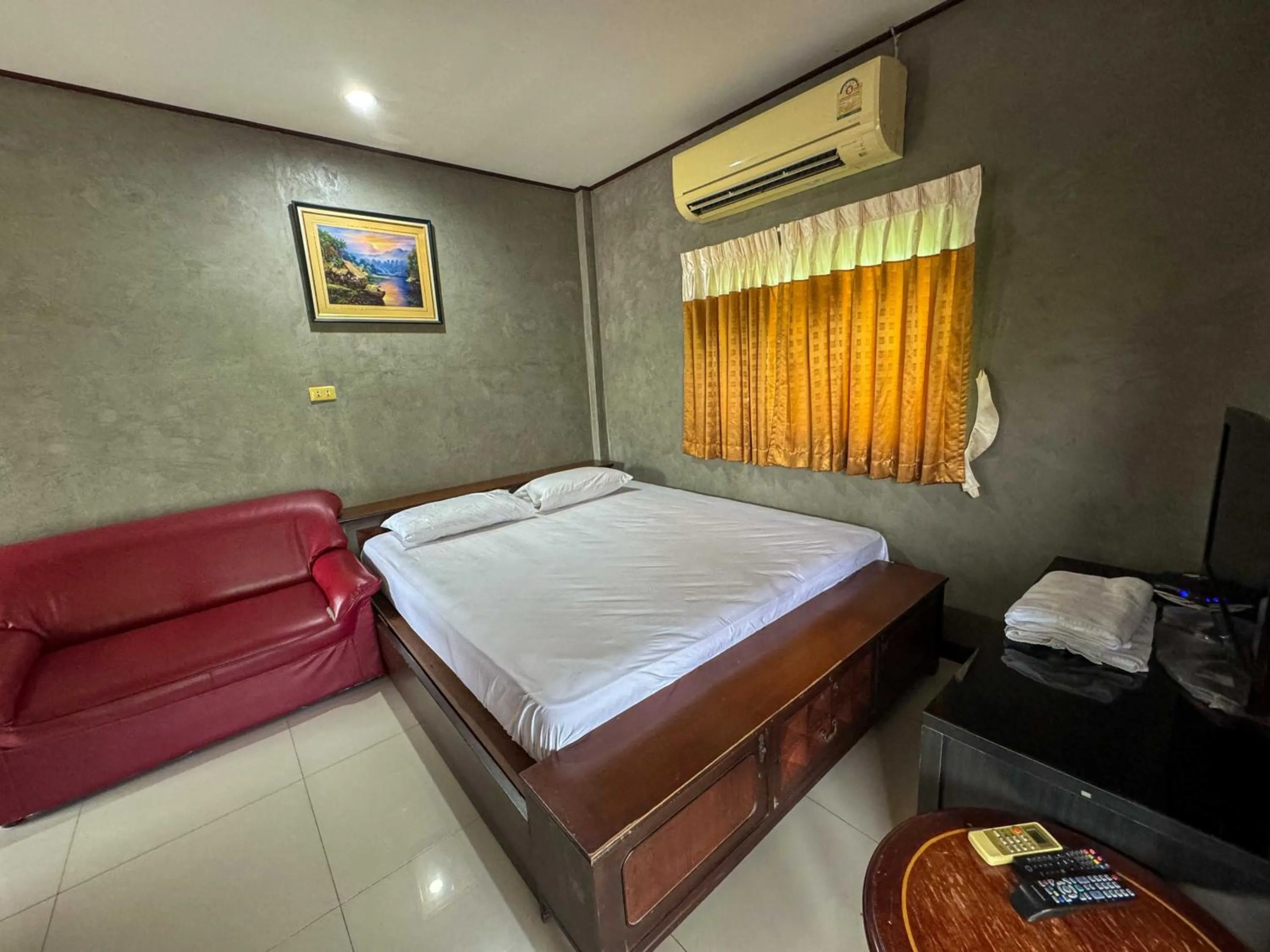 Bedroom, Bed in Suree Garden Resort & Karaoke
