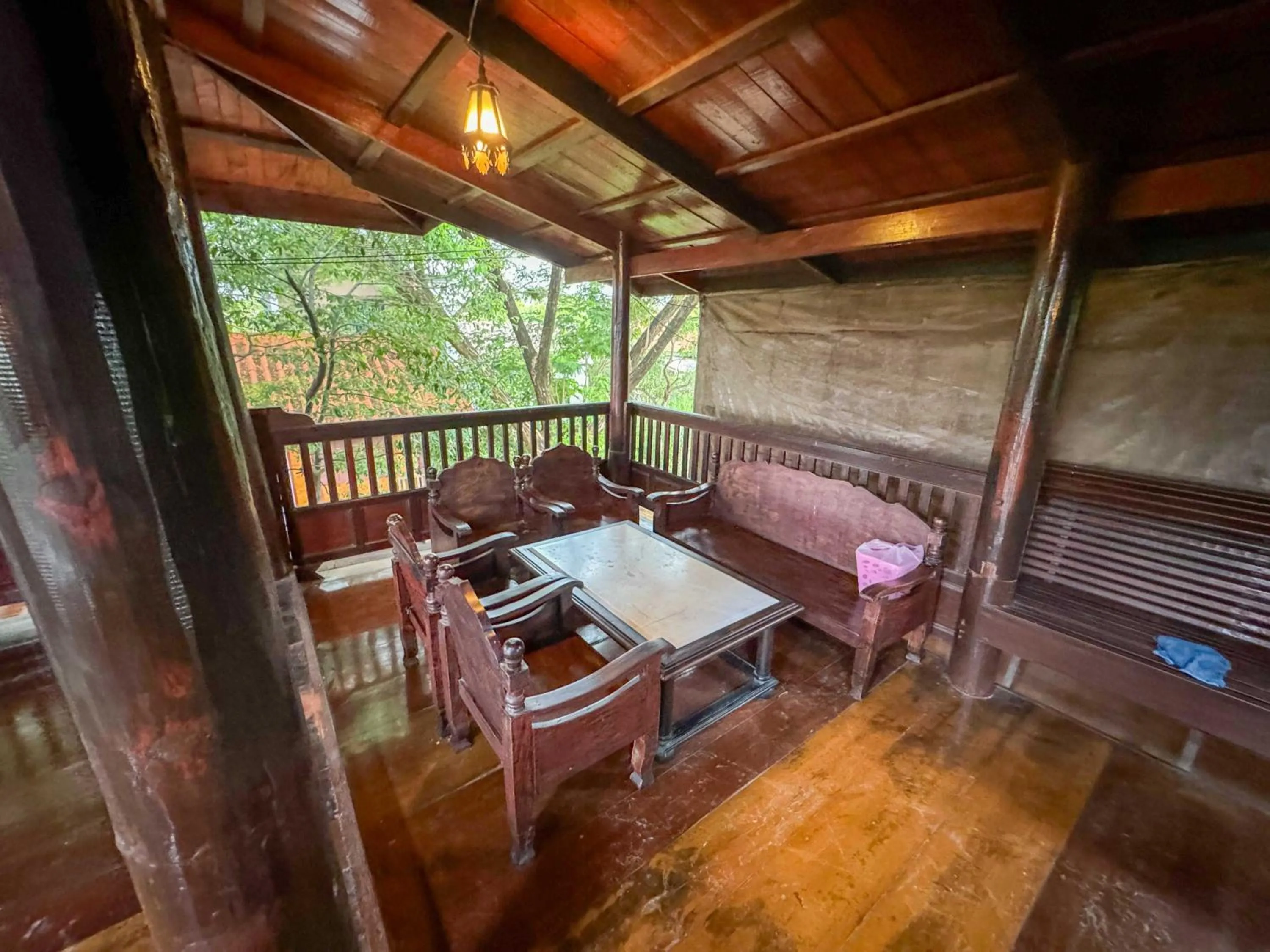 Seating area in Suree Garden Resort & Karaoke