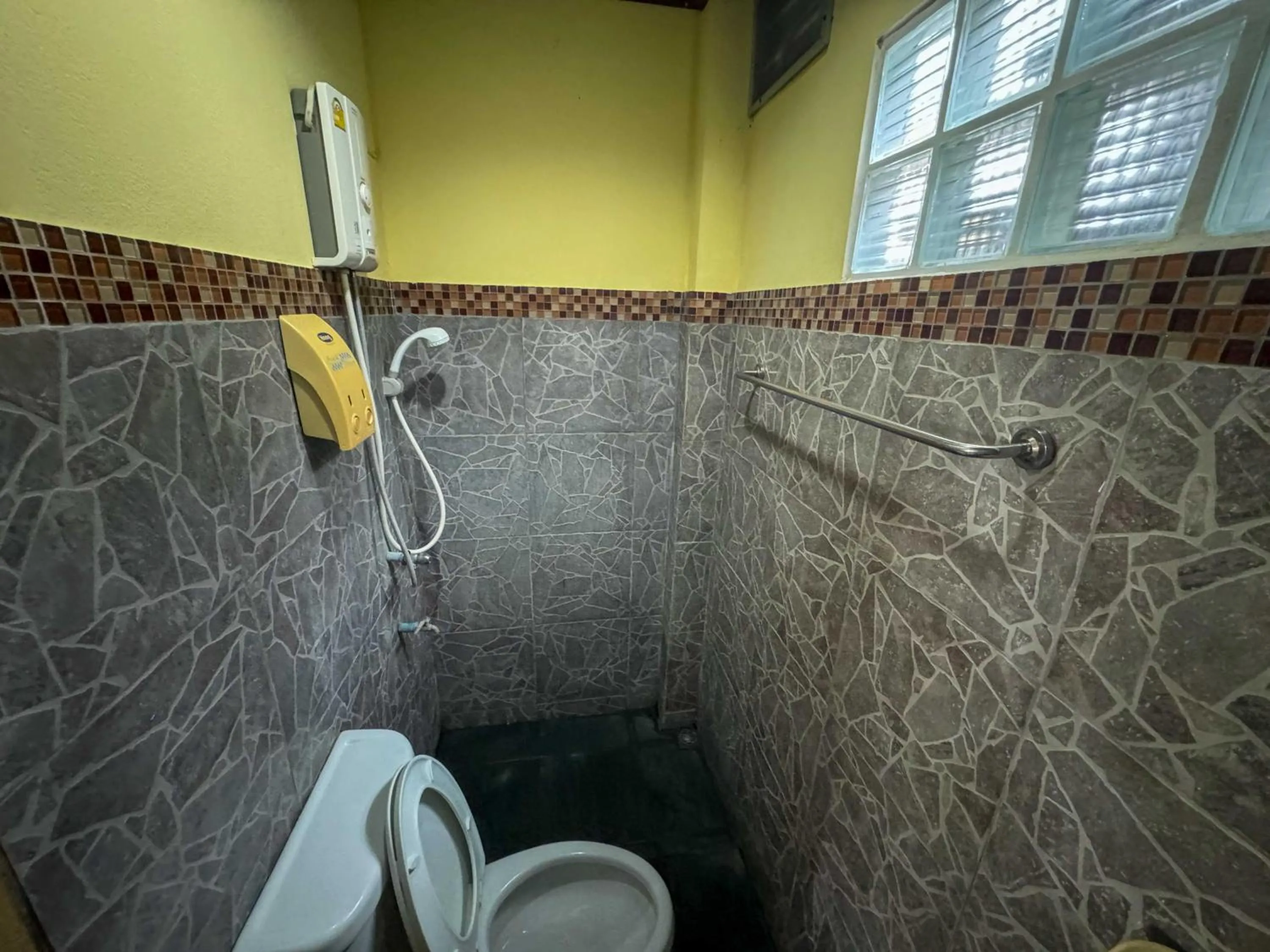 Bathroom in Suree Garden Resort & Karaoke