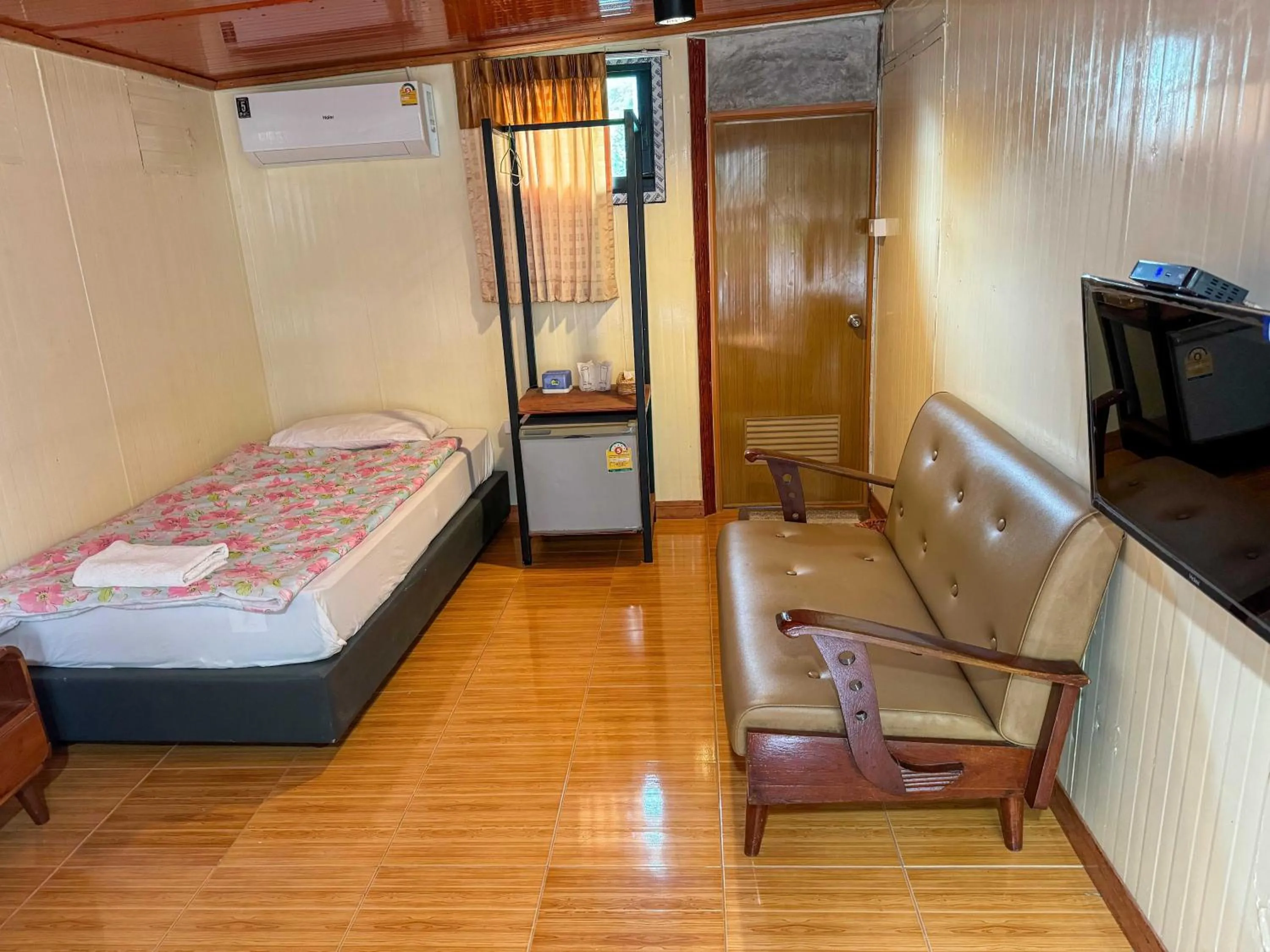 Other, Bed in Suree Garden Resort & Karaoke