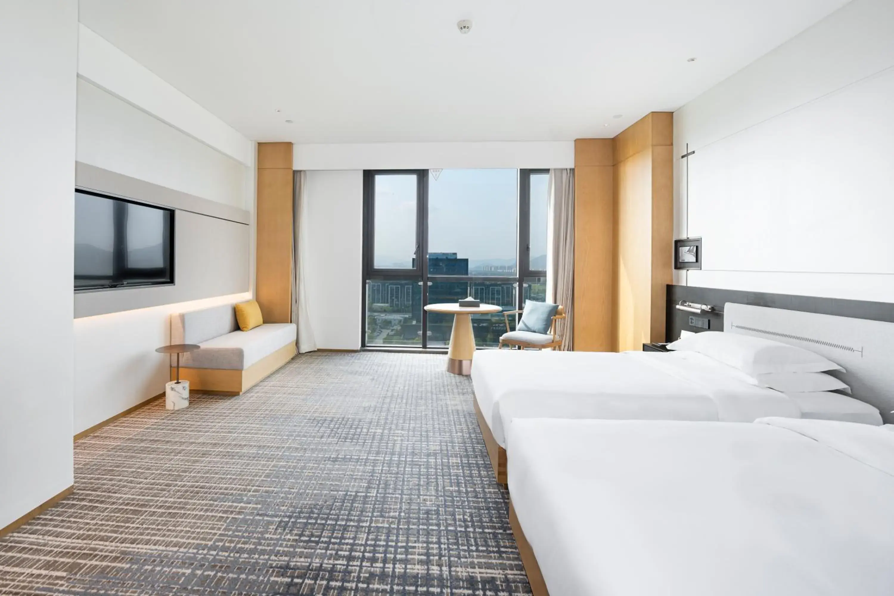 Standard Double Room with Two Double Beds - Disability Access in Holiday Inn Ningbo Xiangshan Damu Bay by IHG Standard Double Room with Two Double Beds - Disability Access in Holiday Inn Ningbo Xiangshan Damu Bay by IHG