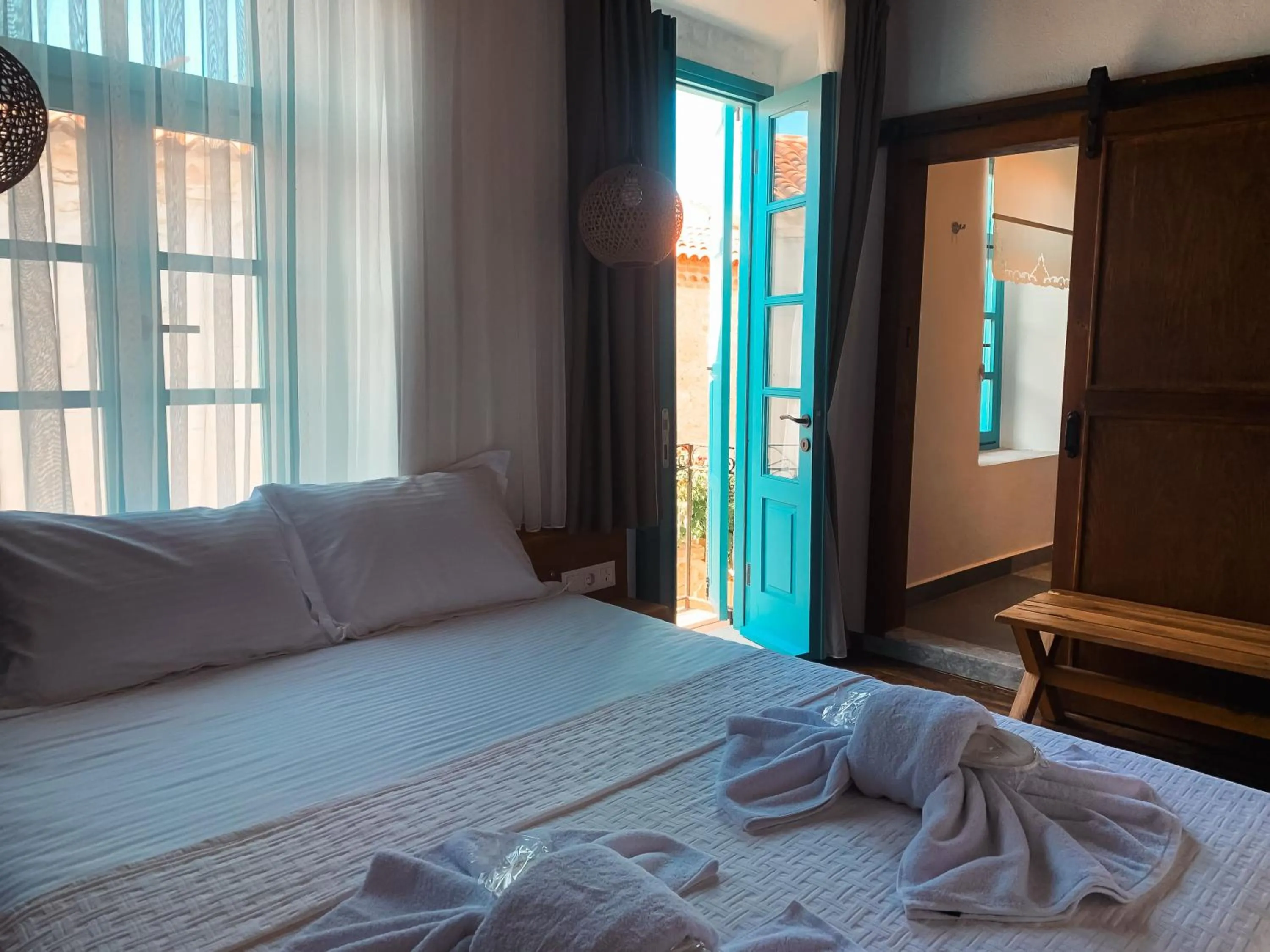 Bedroom, Bed in Casa Alegre Alaçatı