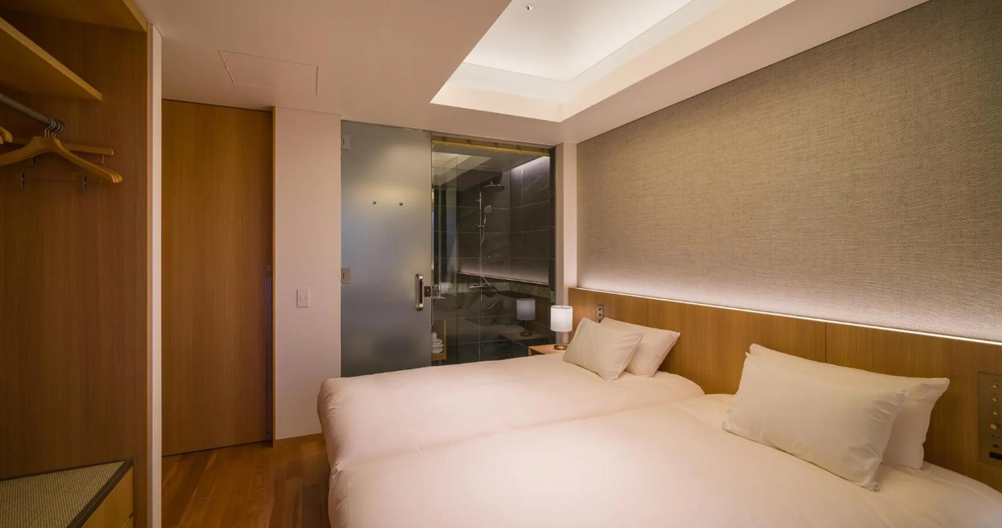 Bedroom, Bed in HOTEL LA VIGNE HAKUBA by Onko Chishin