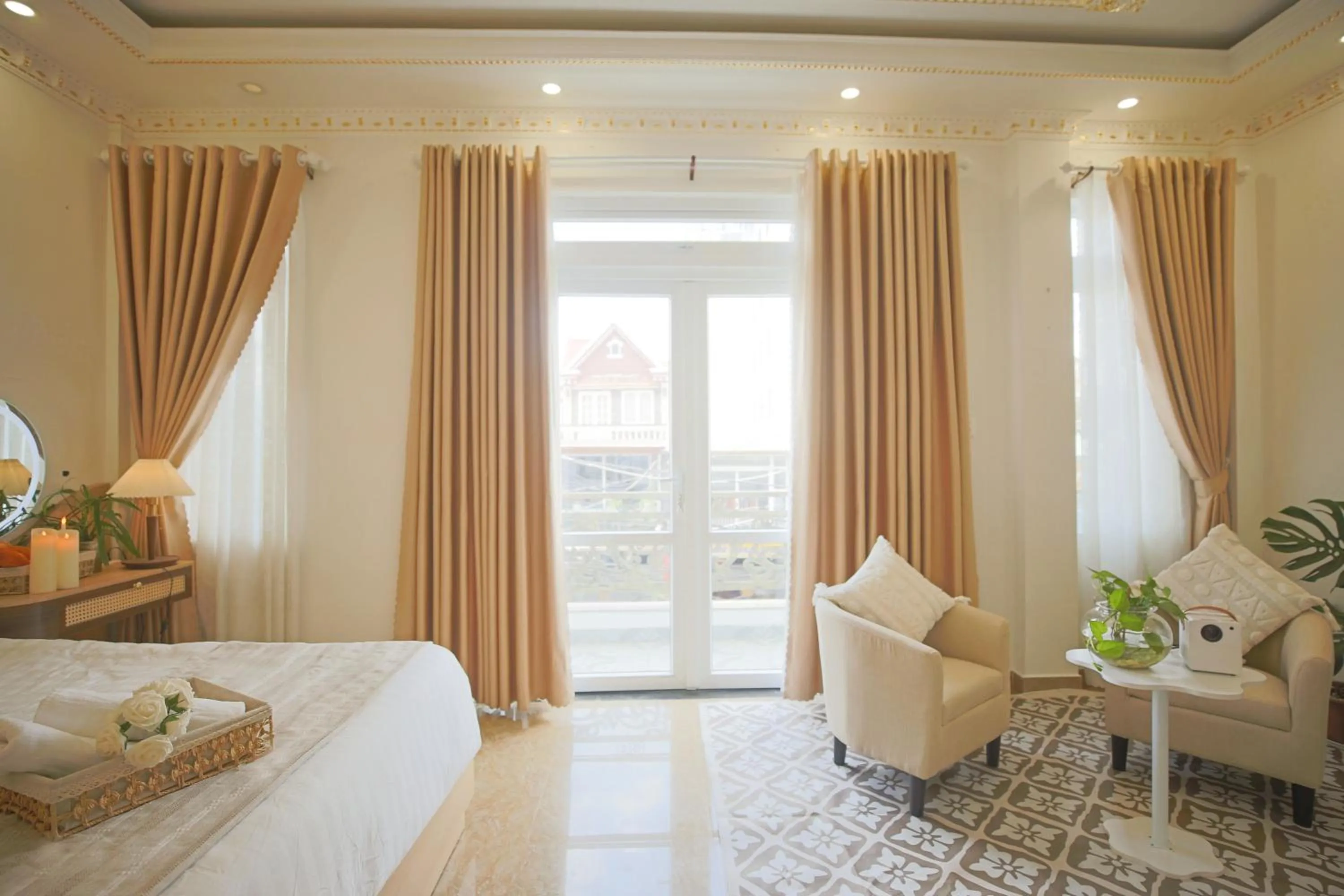 Photo of the whole room in Huong Anh DaLat Palace