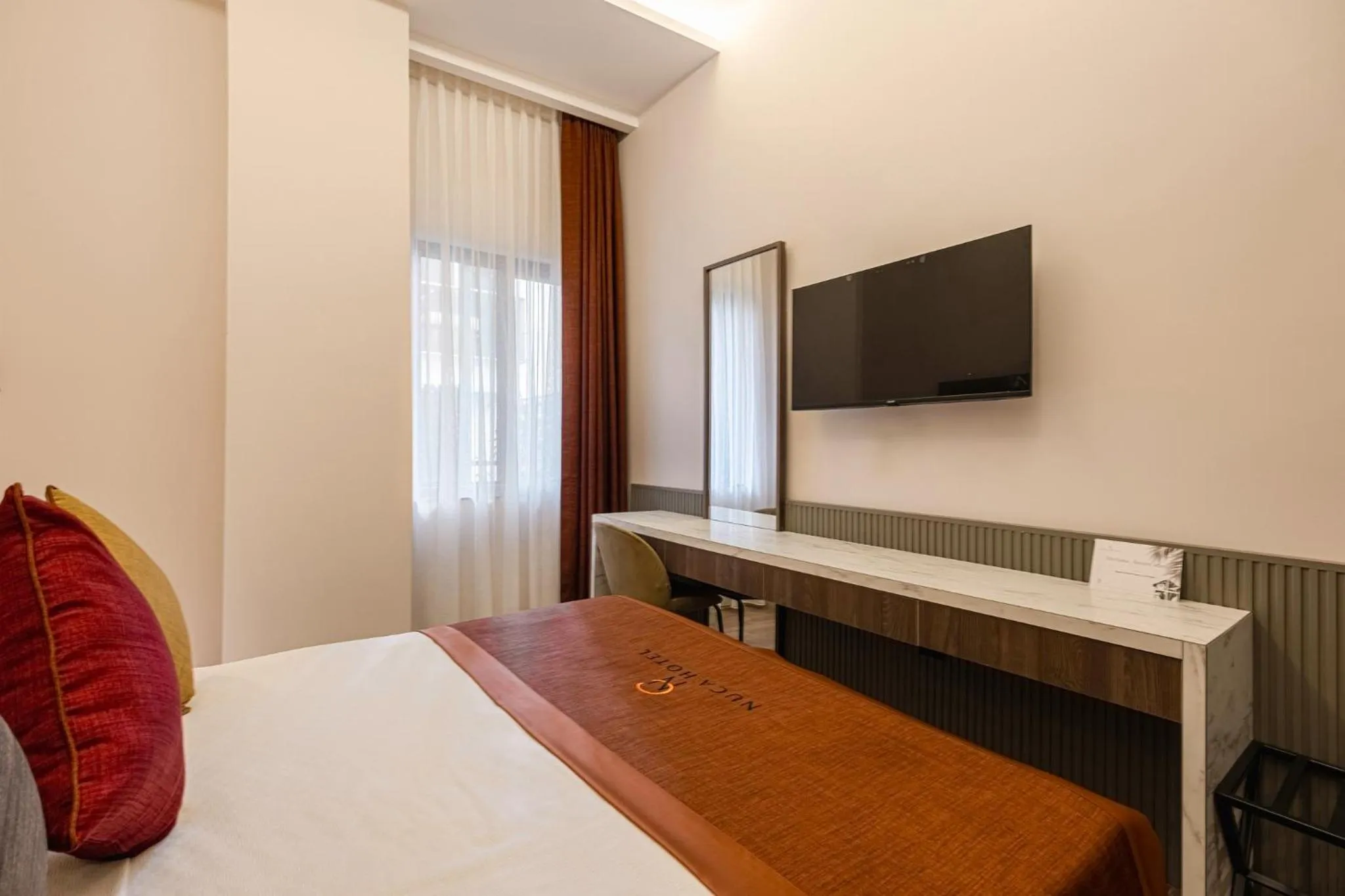 TV and multimedia, Bed in Nuca Homes