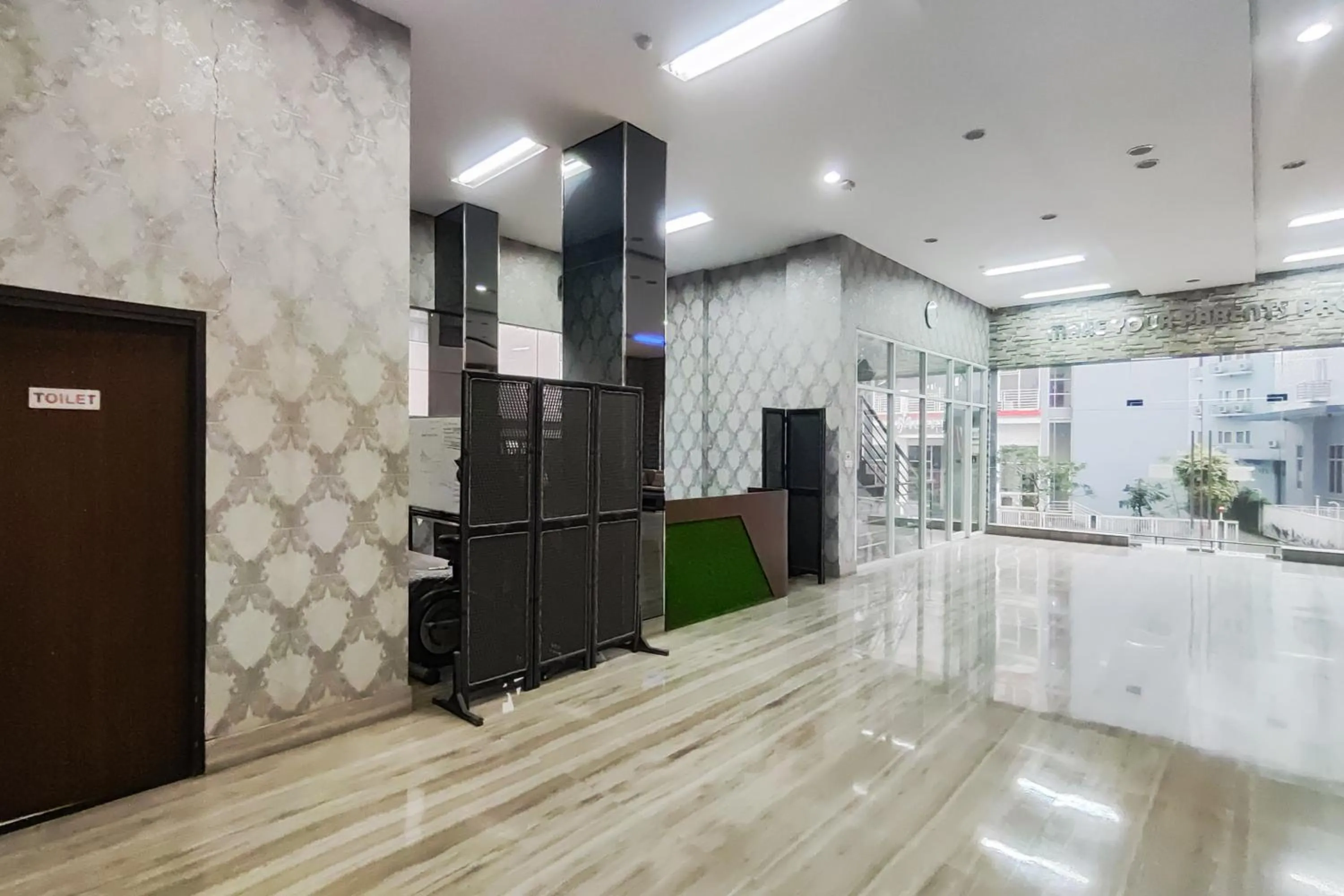 Other in RedDoorz Plus Near ICE BSD Minerva