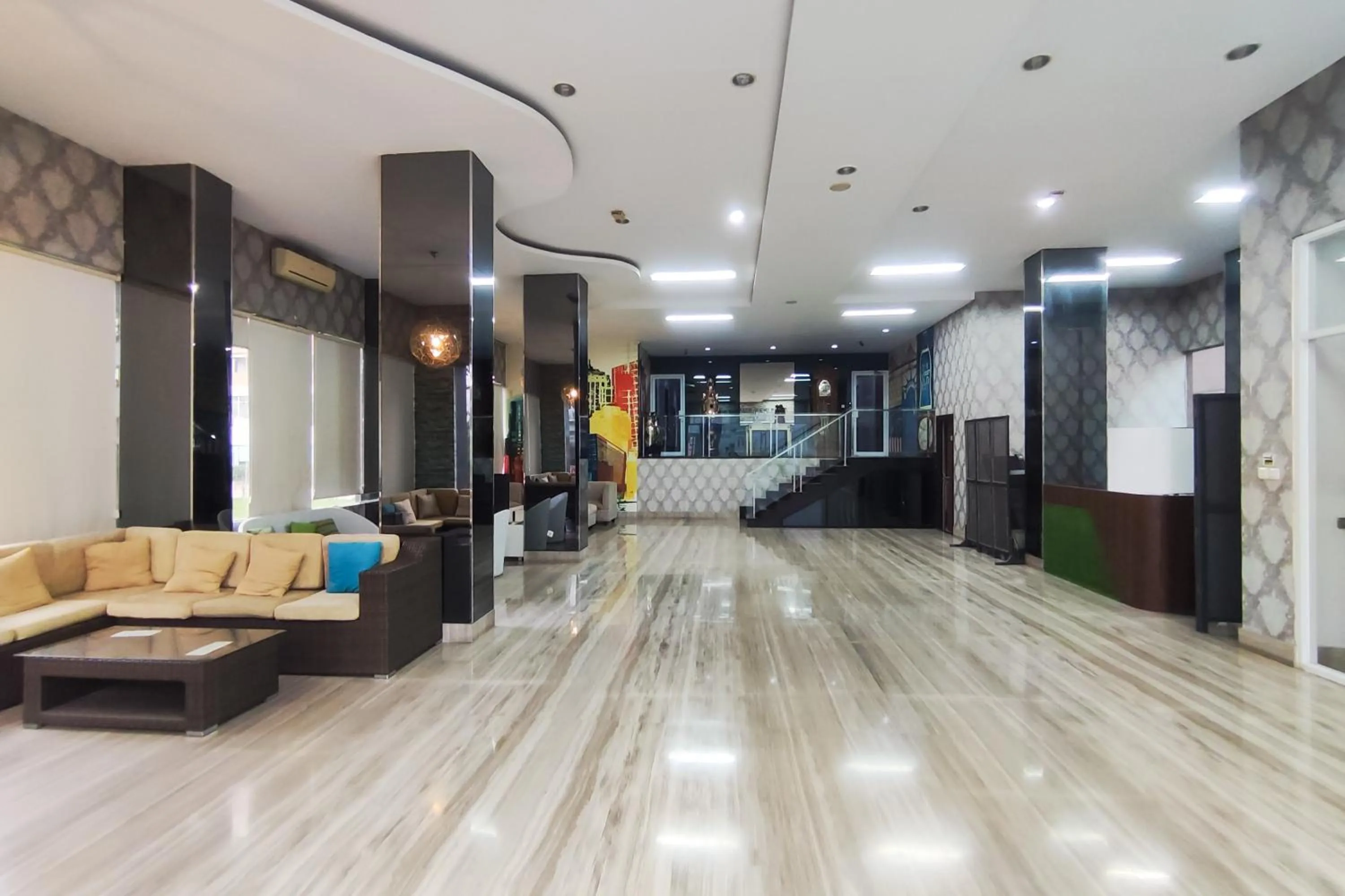 Lobby or reception in RedDoorz Plus Near ICE BSD Minerva