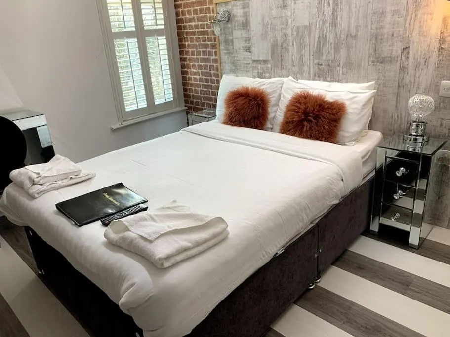 Bed in Ivy Mount Boutique