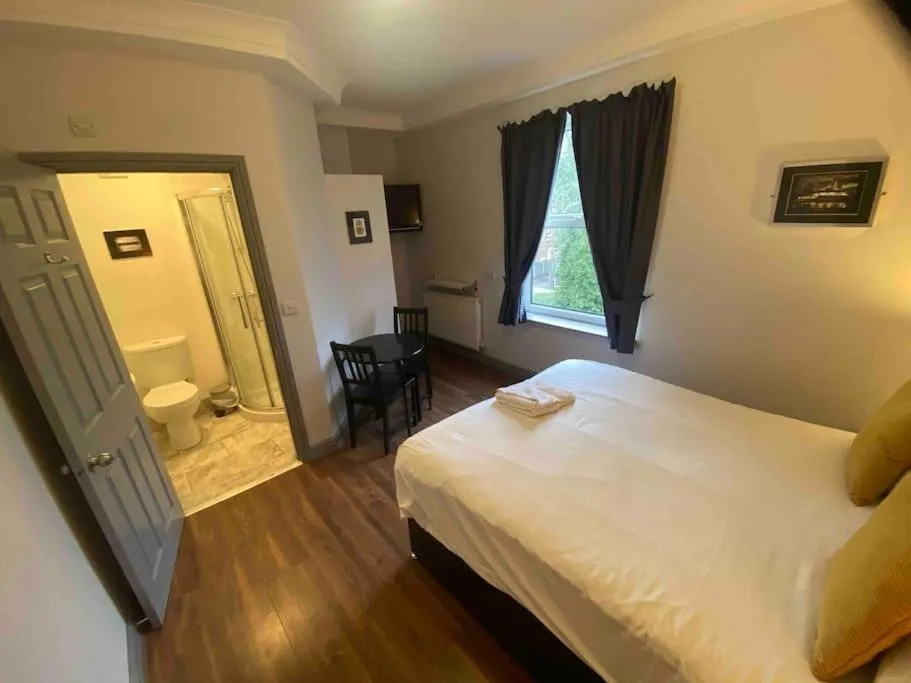 Bed in Ivy Mount Boutique