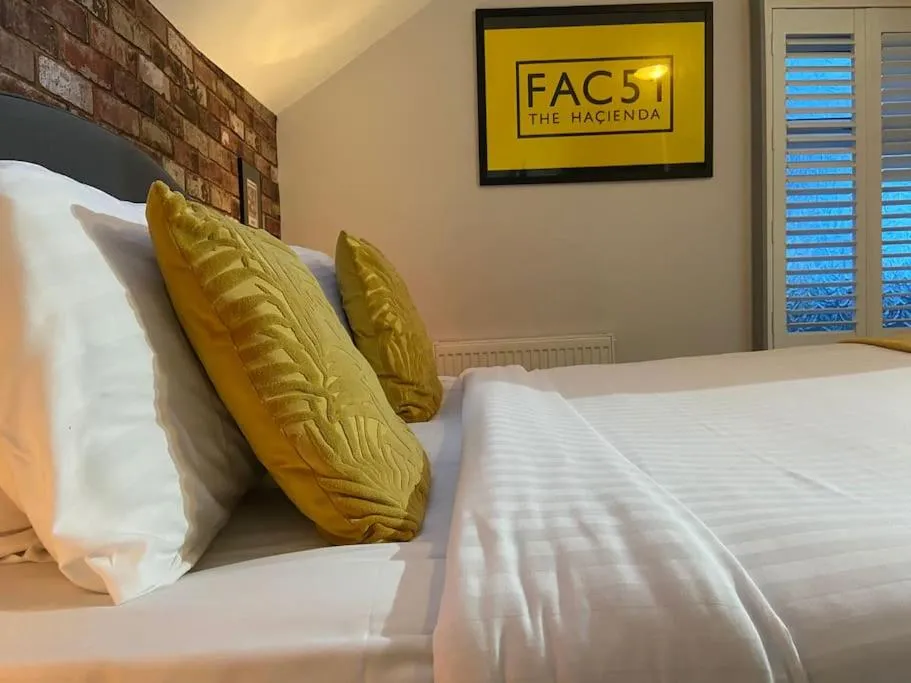 Bed in Ivy Mount Boutique