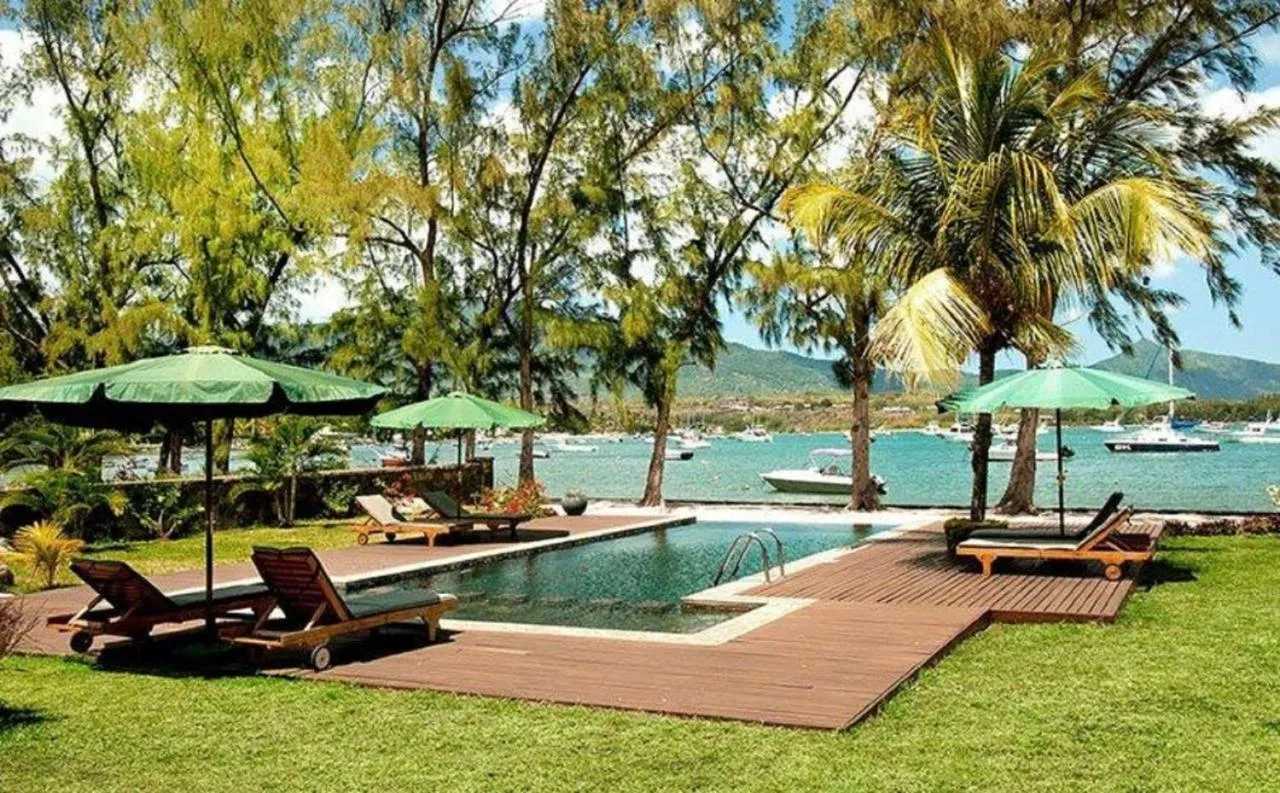 Beach in Olana Blue - Beachfront apartment