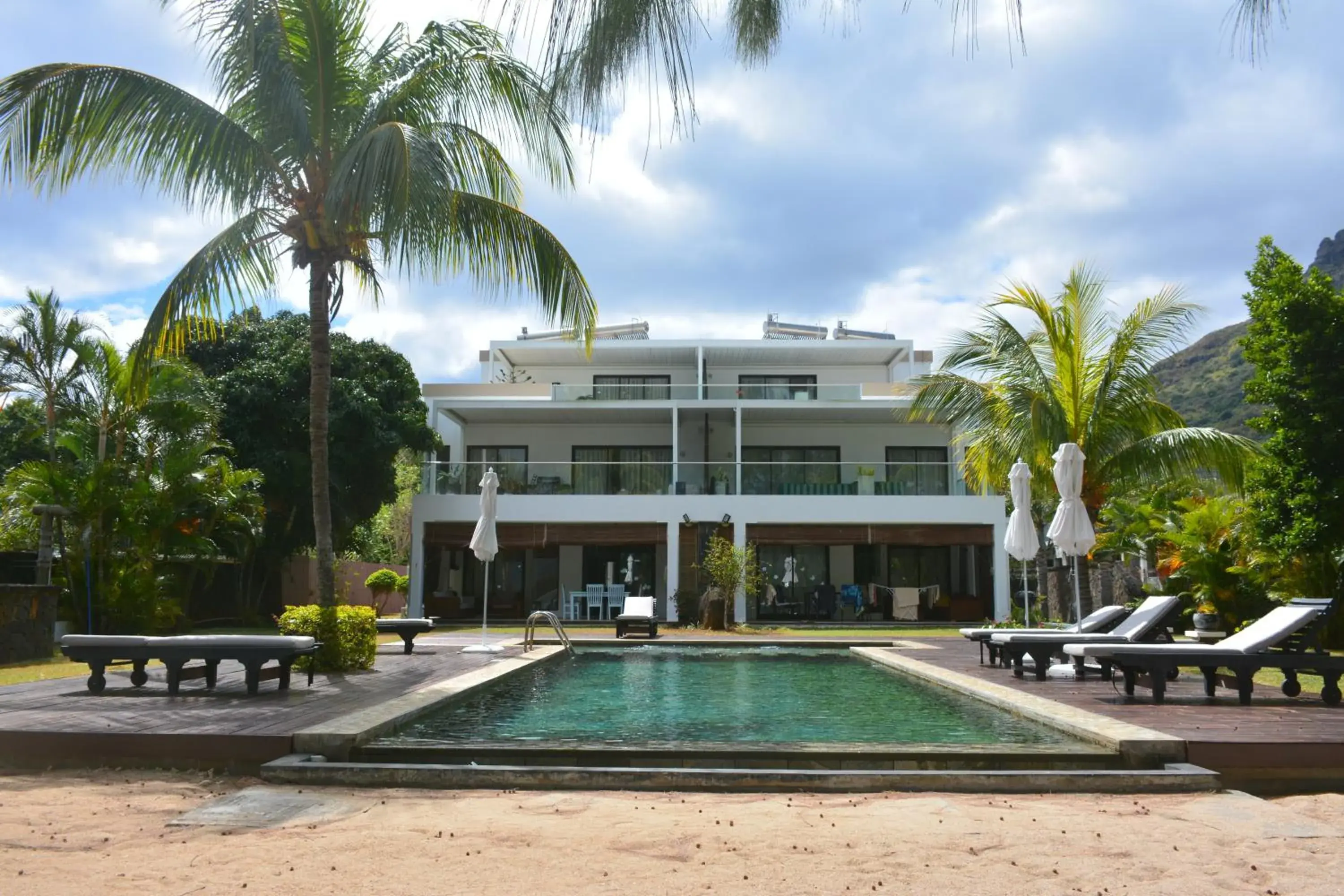 Olana Blue - Beachfront apartment Olana Blue - Beachfront apartment