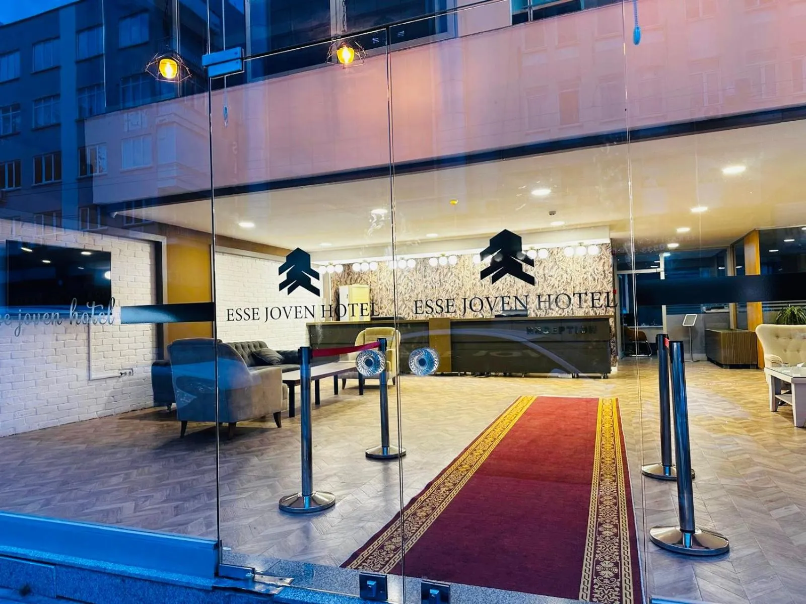 Lobby or reception in Esse Joven Hotel