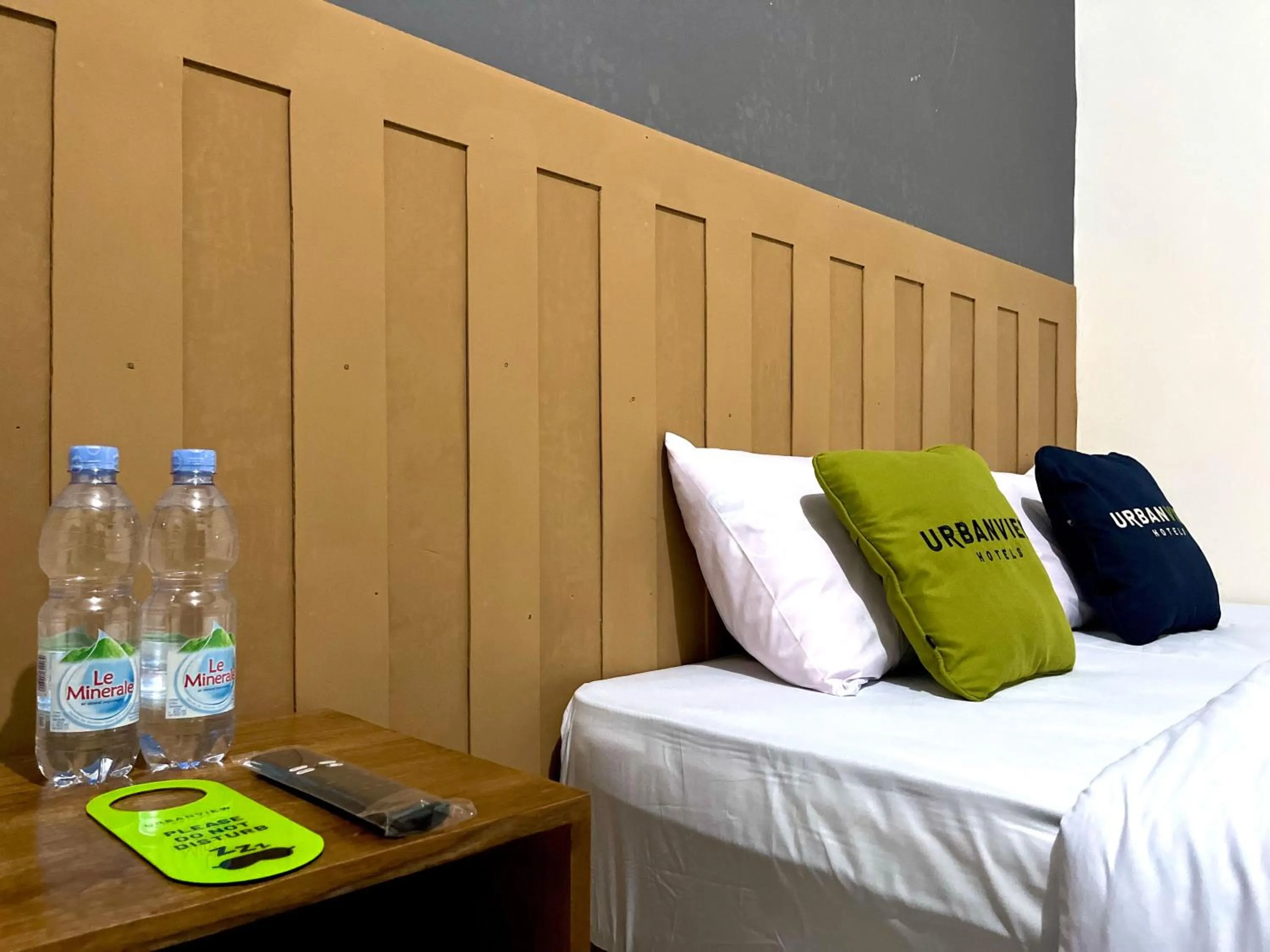 Bedroom, Bed in Urbanview De Path House Syariah Boyolali