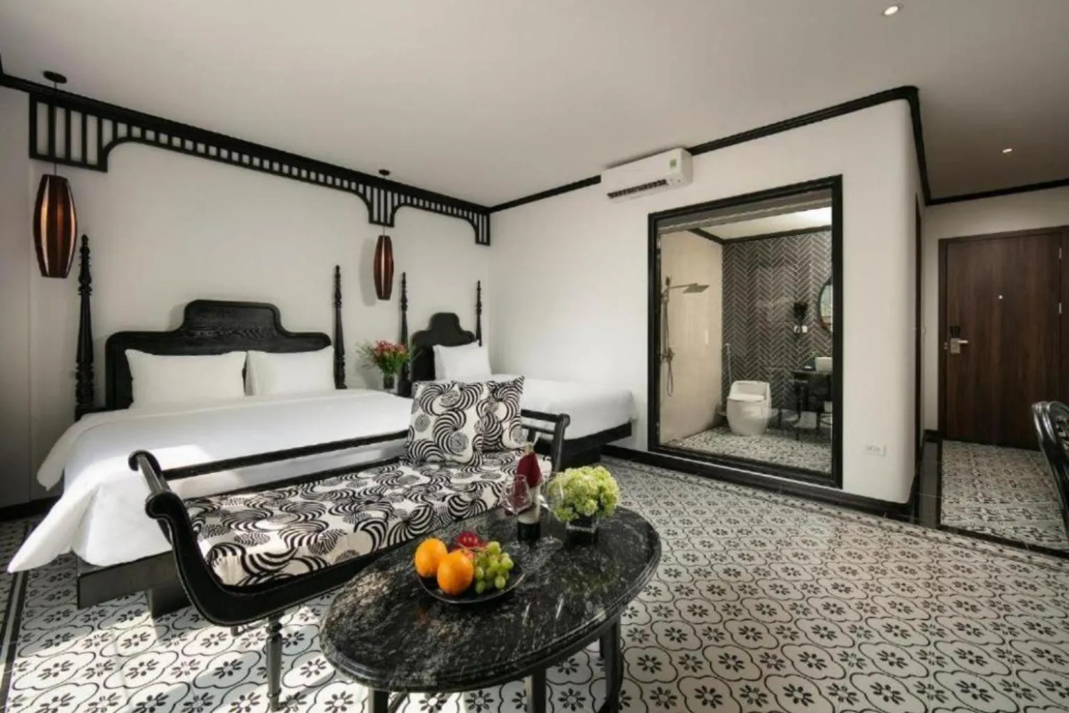 Bedroom in Hanoi Le Chateau Hotel & Spa