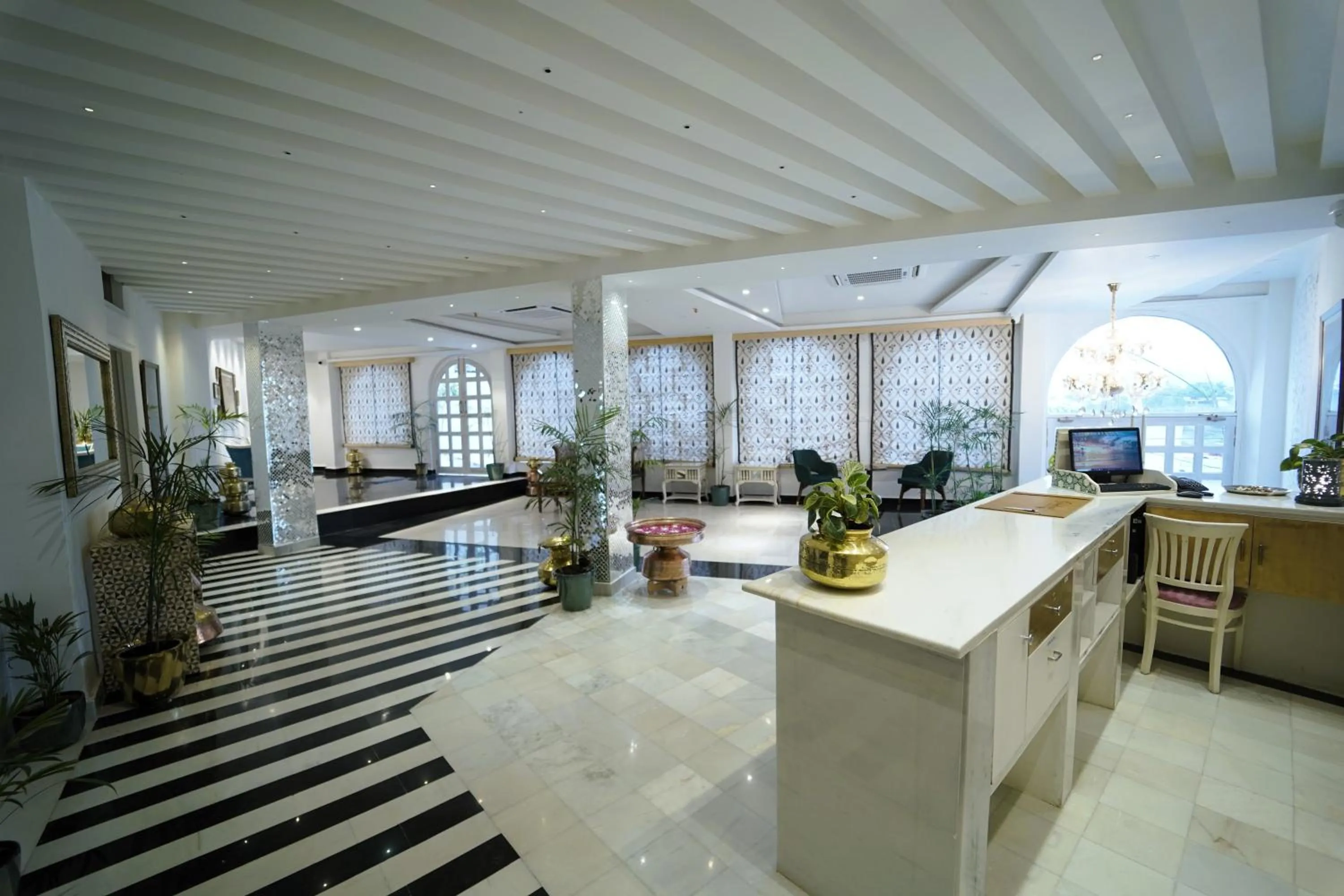 Living room in Grandrosse Boutique - Pichola Lake Facing Hotel