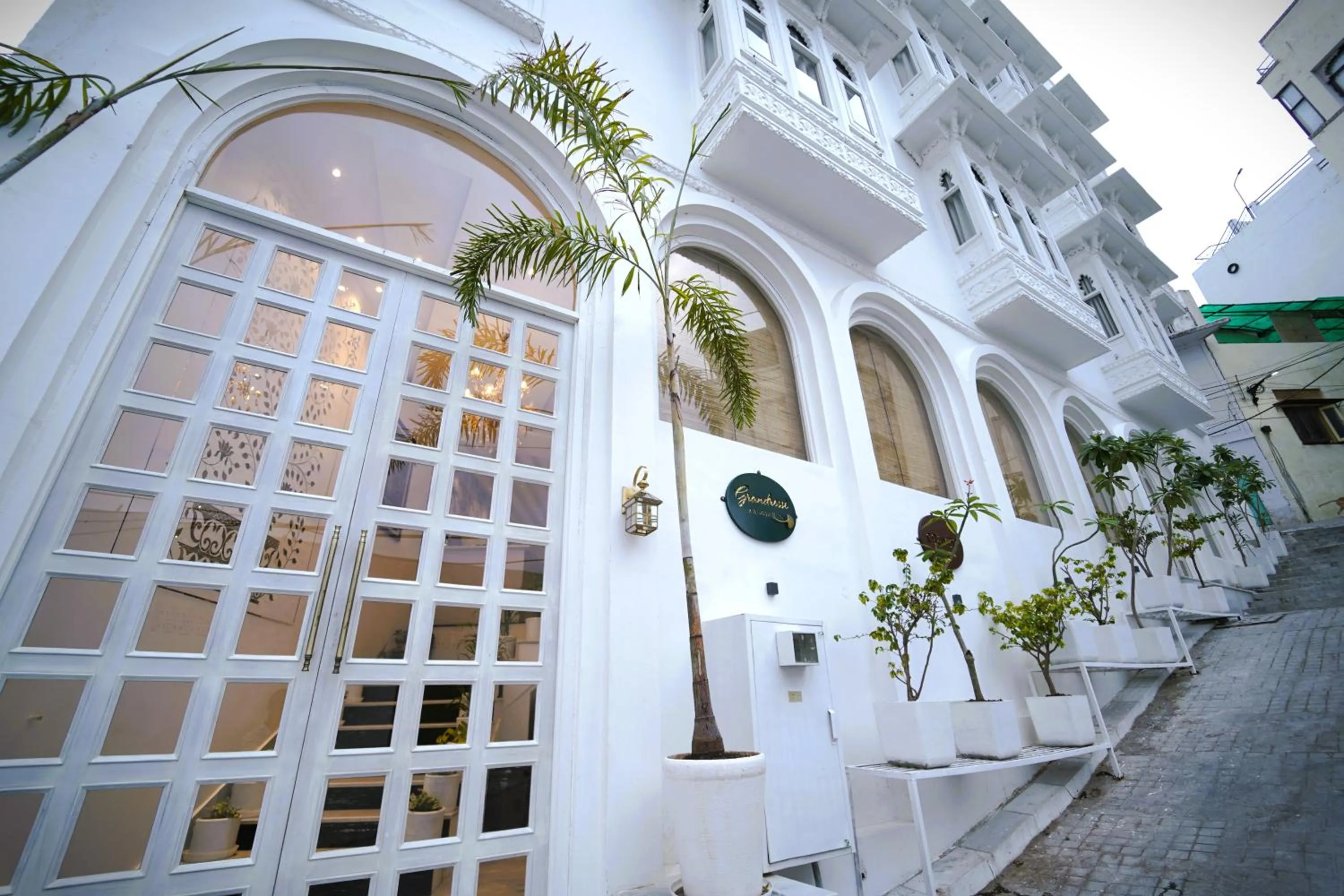 Property building in Grandrosse Boutique - Pichola Lake Facing Hotel