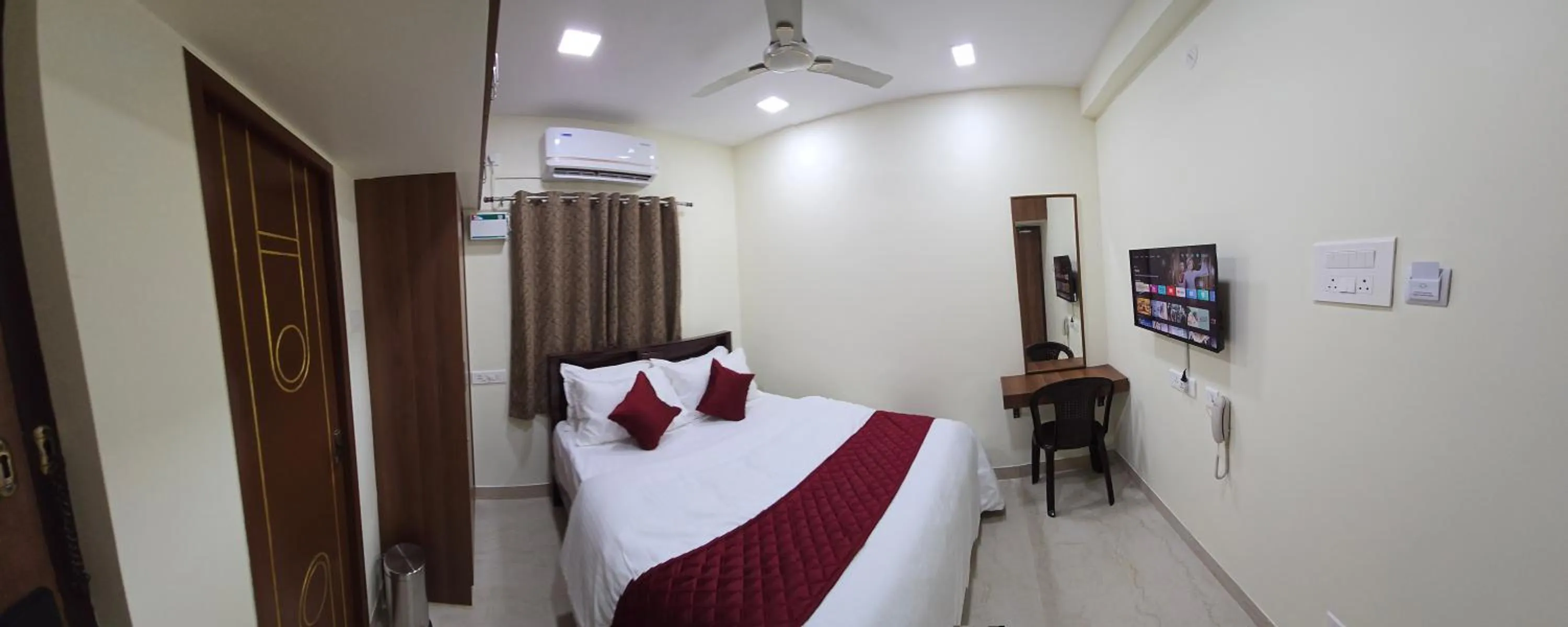TV and multimedia, Bed in Hotel NJ RESIDENCY NEAR DLF IT PARK, RMZ SOFTWARE PARK, L&T ECC, CHENNAI TRADE CENTRE & MIOT