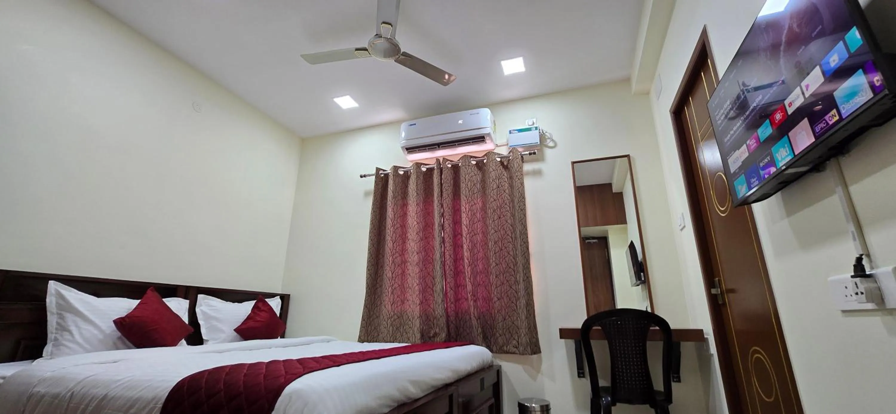 Bed in Hotel NJ RESIDENCY NEAR DLF IT PARK, RMZ SOFTWARE PARK, L&T ECC, CHENNAI TRADE CENTRE & MIOT