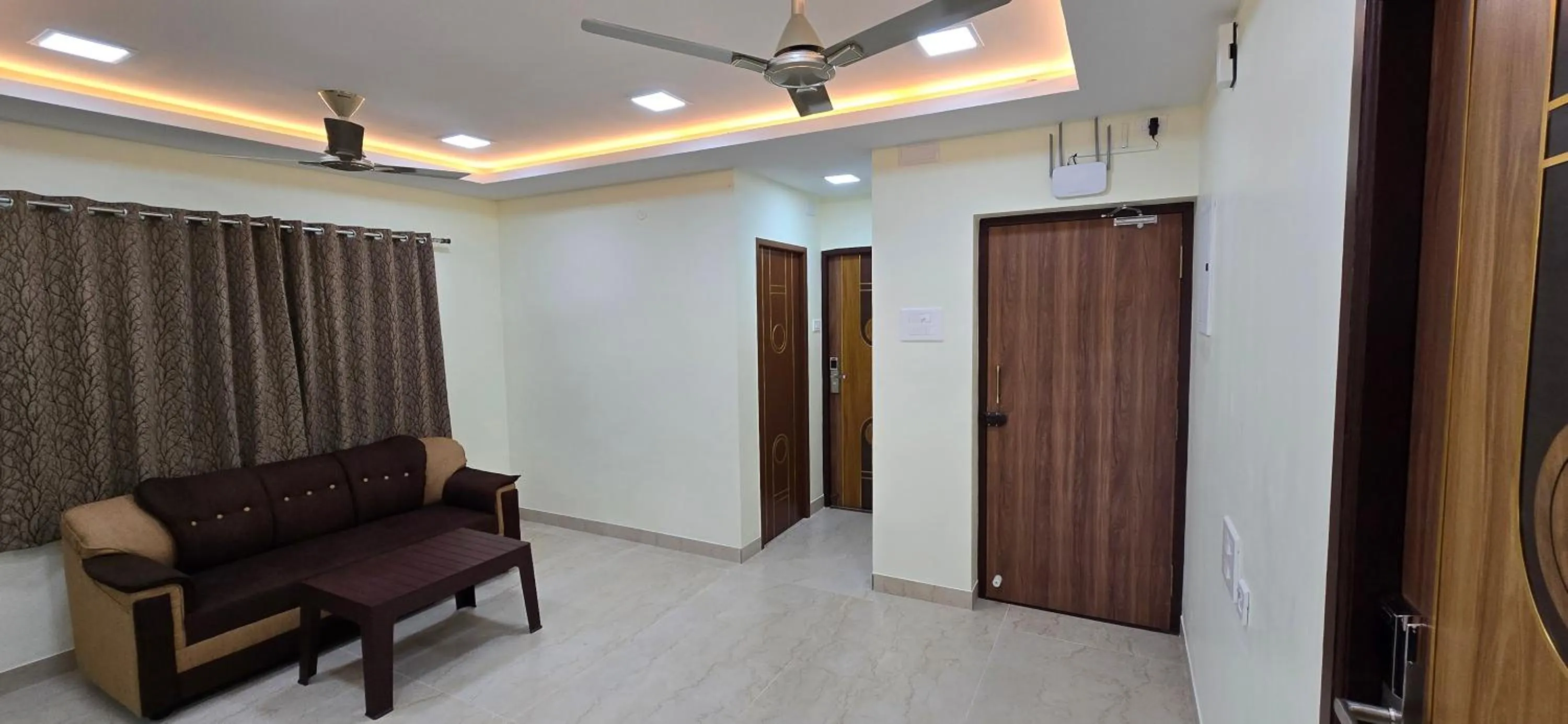 Hotel NJ RESIDENCY NEAR DLF IT PARK, RMZ SOFTWARE PARK, L&T ECC, CHENNAI TRADE CENTRE & MIOT