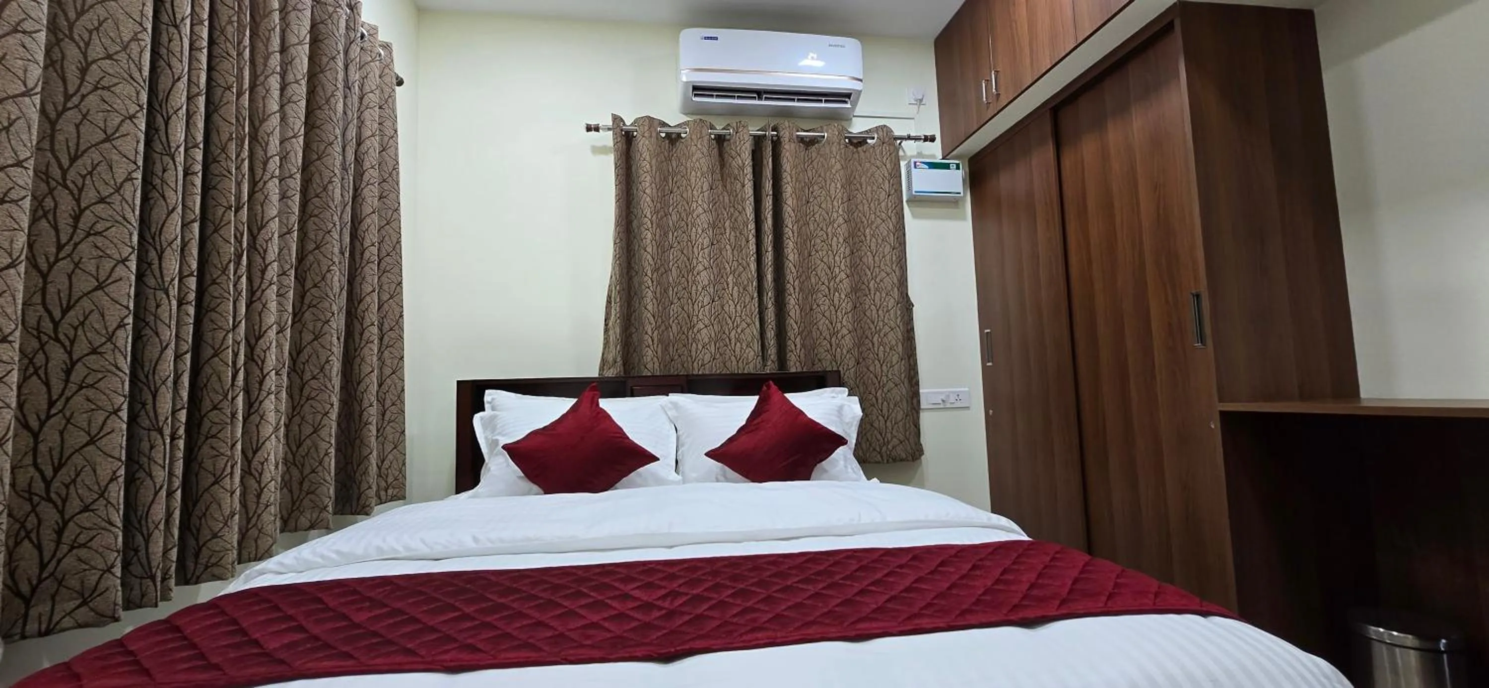 Bed in Hotel NJ RESIDENCY NEAR DLF IT PARK, RMZ SOFTWARE PARK, L&T ECC, CHENNAI TRADE CENTRE & MIOT