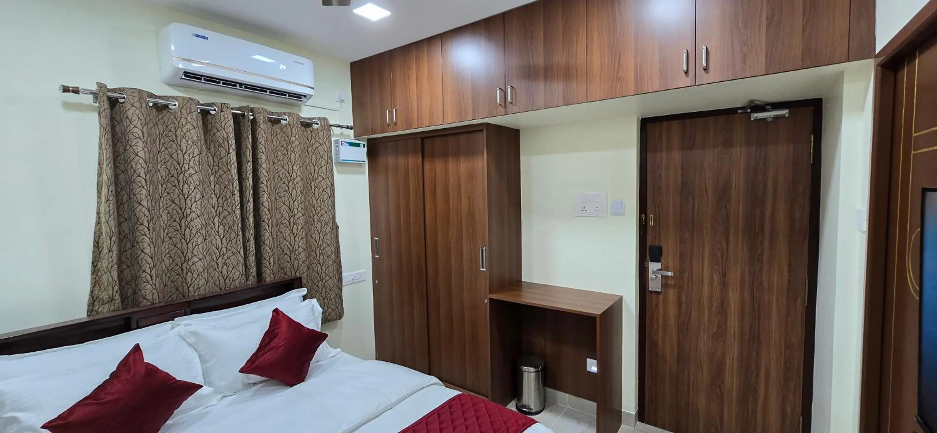 Bed in Hotel NJ RESIDENCY NEAR DLF IT PARK, RMZ SOFTWARE PARK, L&T ECC, CHENNAI TRADE CENTRE & MIOT