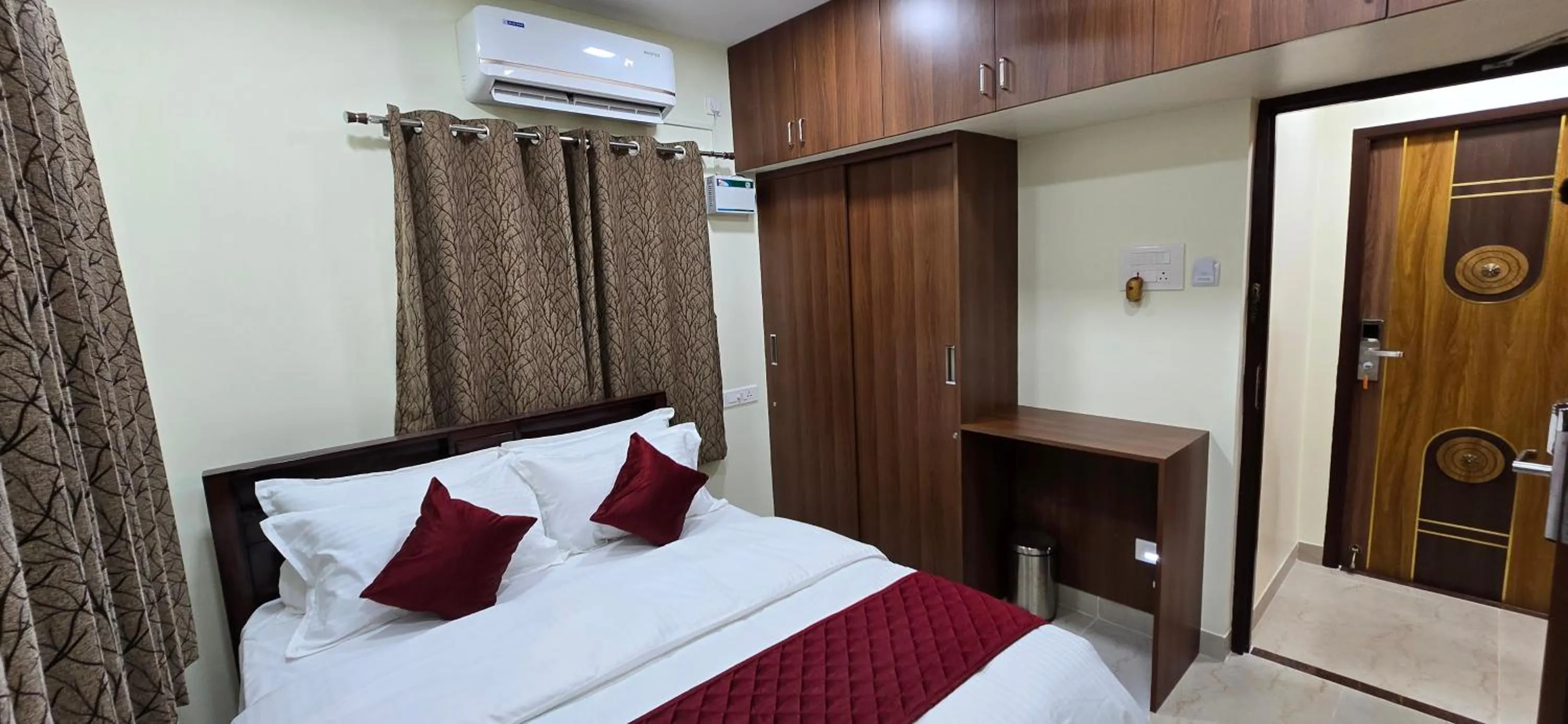 Bed in Hotel NJ RESIDENCY NEAR DLF IT PARK, RMZ SOFTWARE PARK, L&T ECC, CHENNAI TRADE CENTRE & MIOT