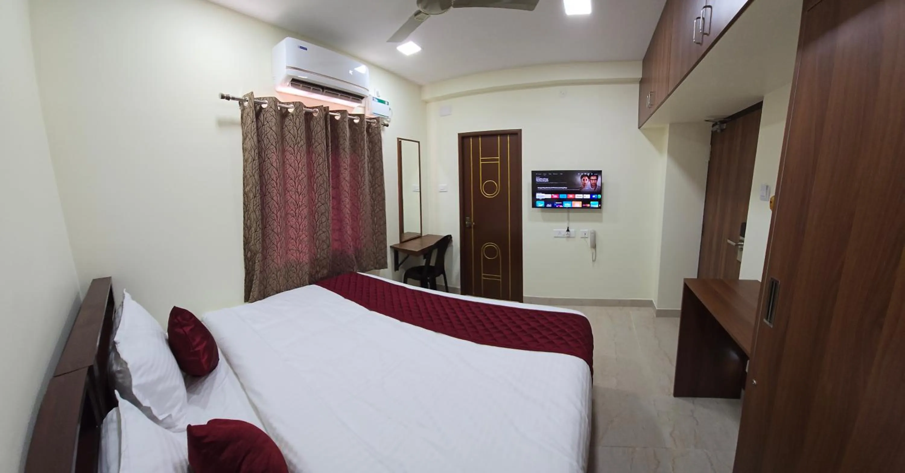 Bed in Hotel NJ RESIDENCY NEAR DLF IT PARK, RMZ SOFTWARE PARK, L&T ECC, CHENNAI TRADE CENTRE & MIOT