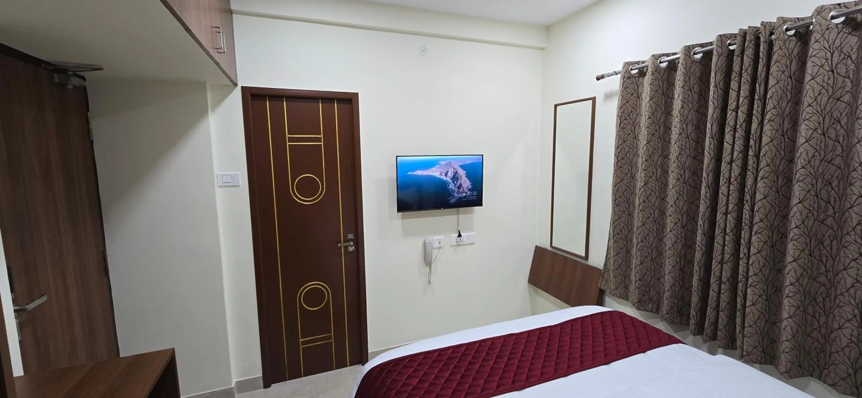 Bed in Hotel NJ RESIDENCY NEAR DLF IT PARK, RMZ SOFTWARE PARK, L&T ECC, CHENNAI TRADE CENTRE & MIOT