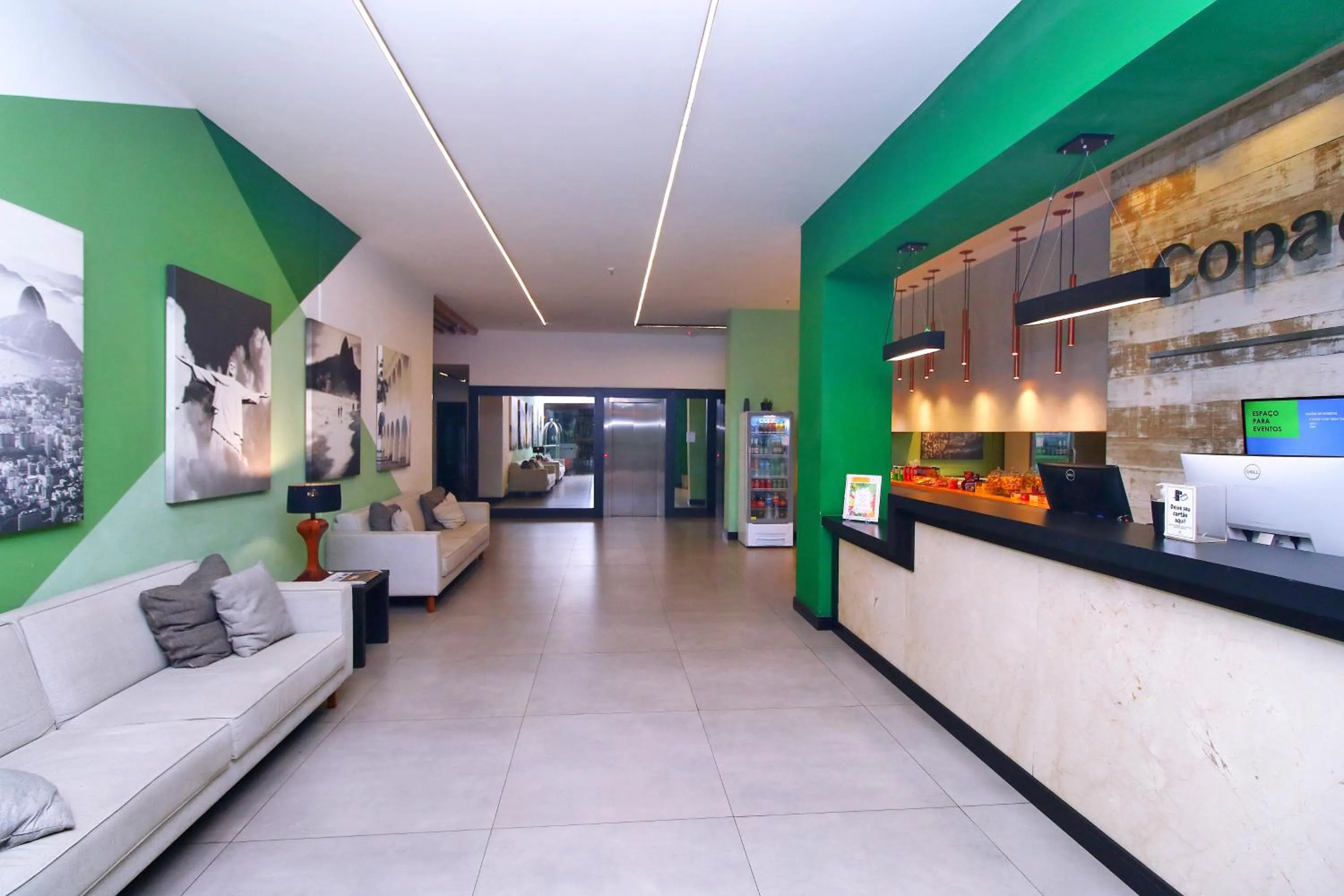 Facade/entrance in Rio Spot Copacabana Suites U053