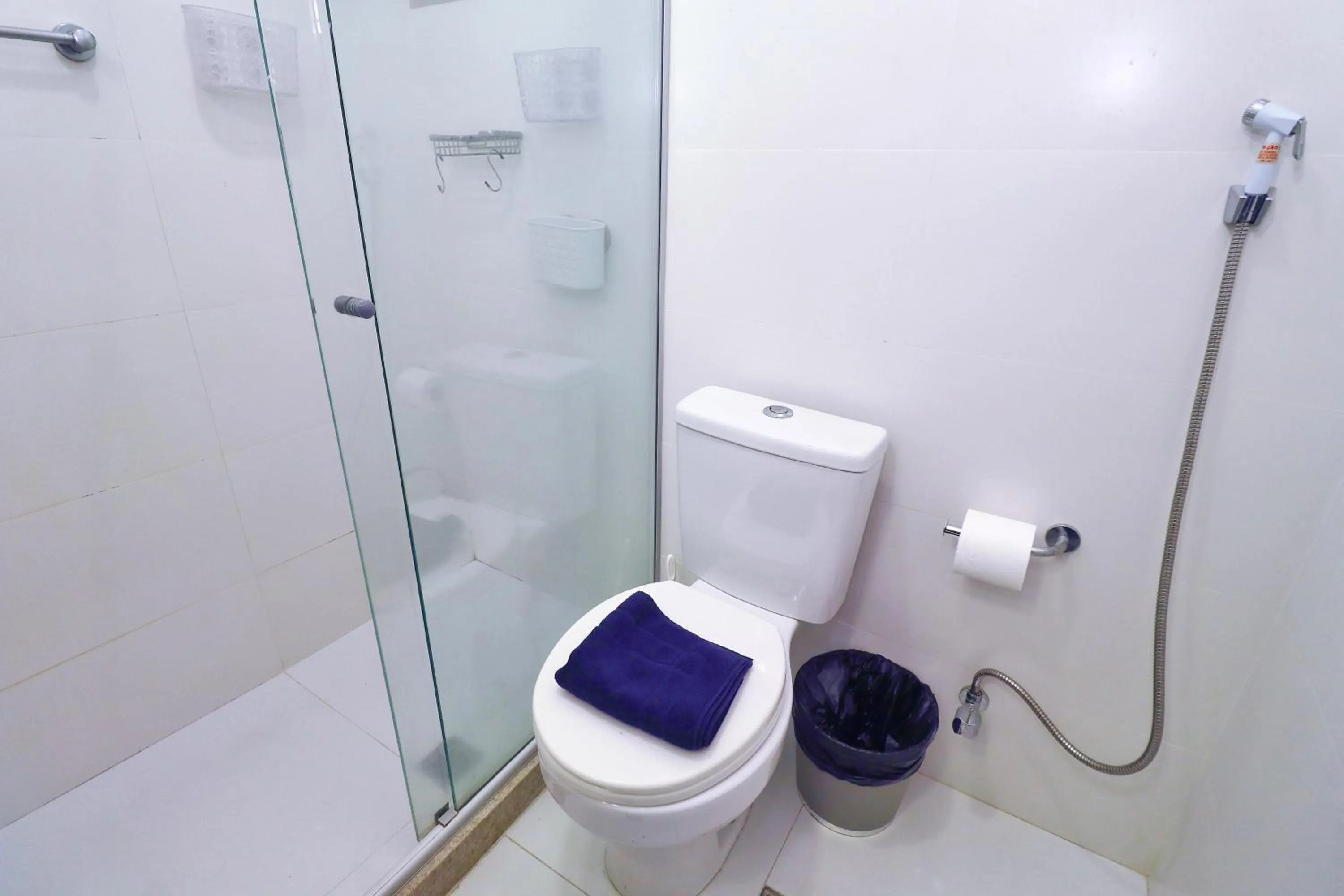 Shower in Rio Spot Copacabana Suites U053