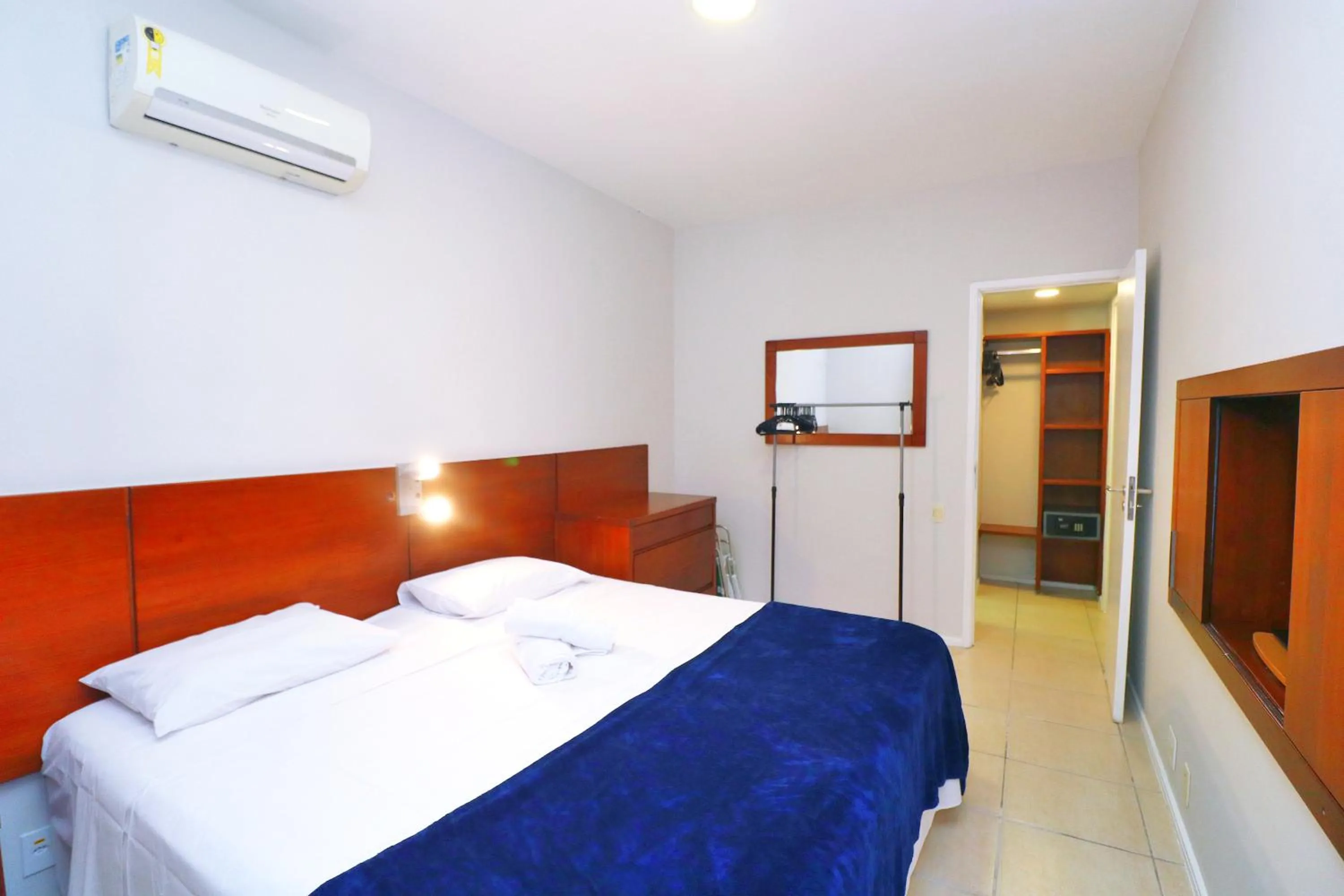 Bed in Rio Spot Copacabana Suites U053