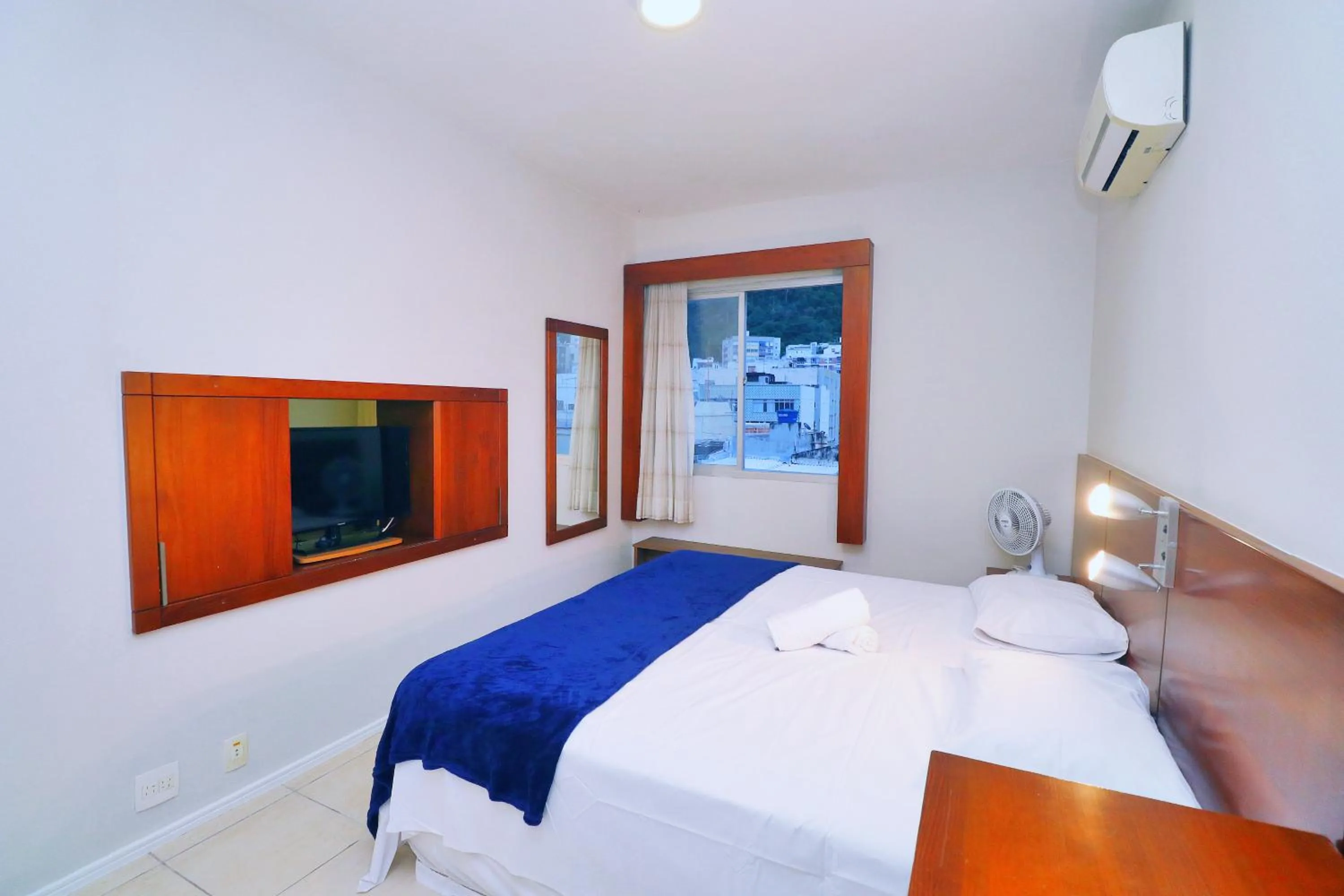 Bed in Rio Spot Copacabana Suites U053