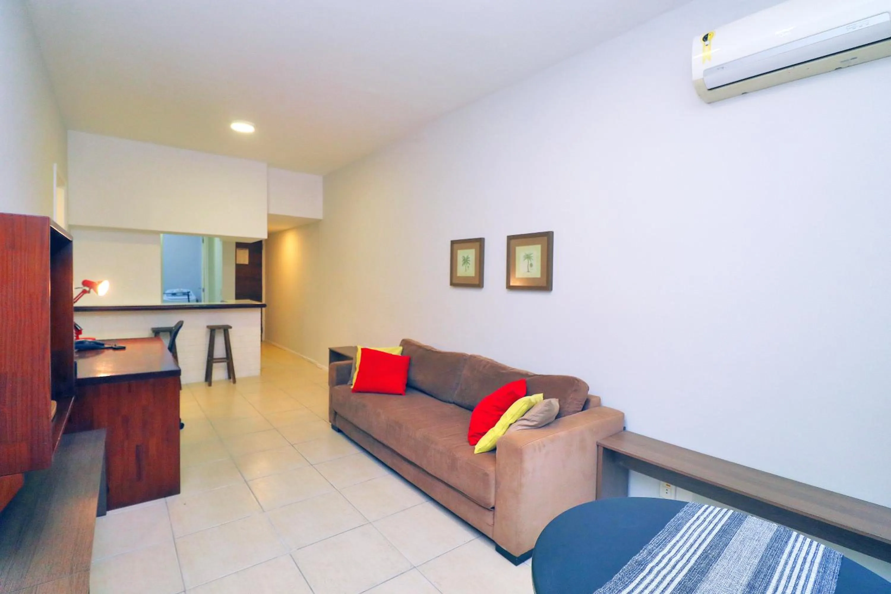 Living room in Rio Spot Copacabana Suites U053