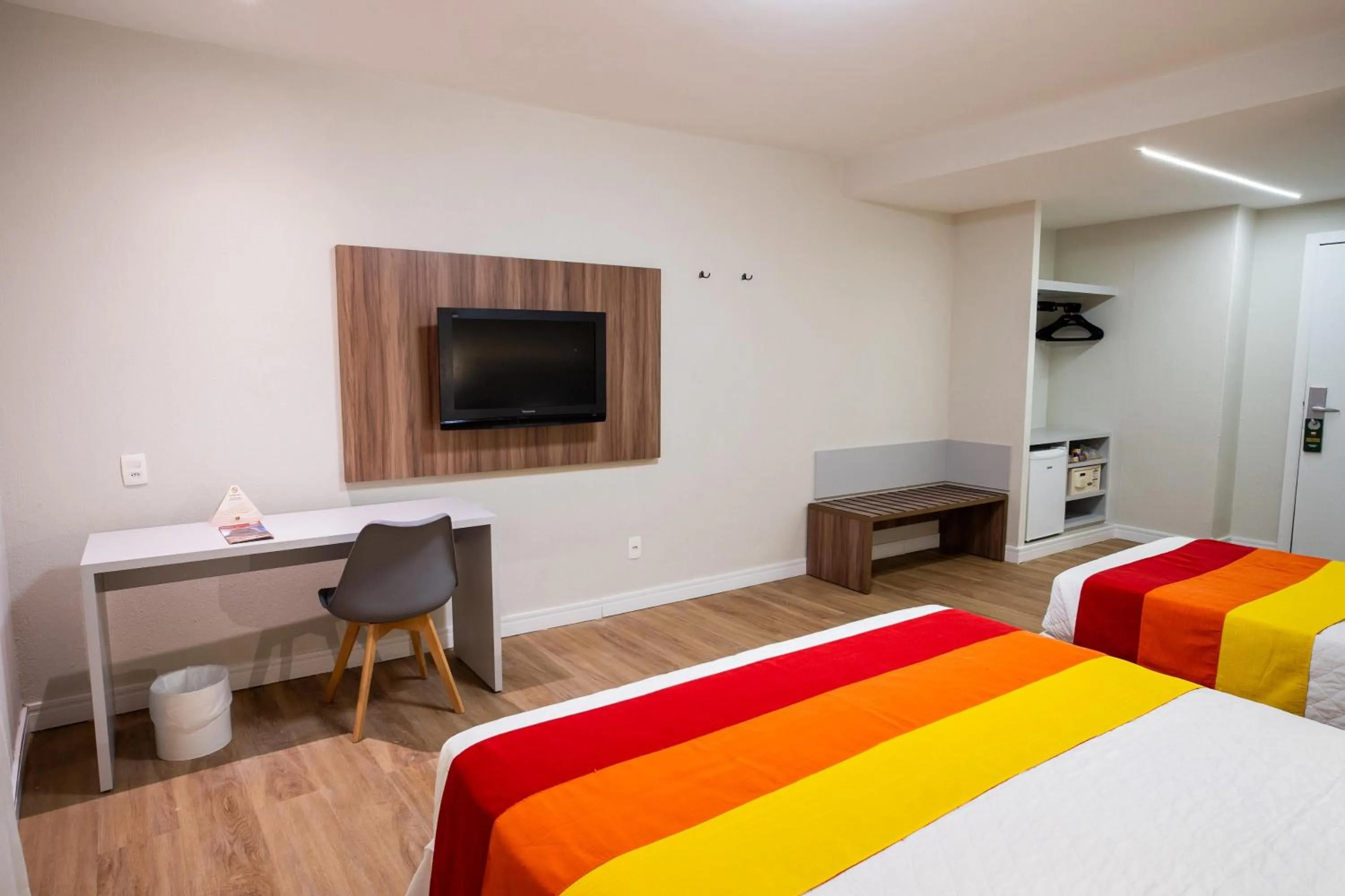 Bedroom, Bed in Hotel Praia Centro