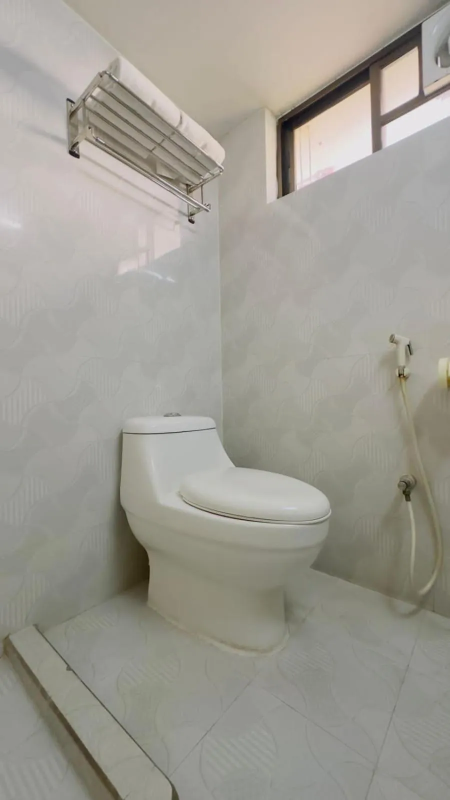 Shower in Circle Inn