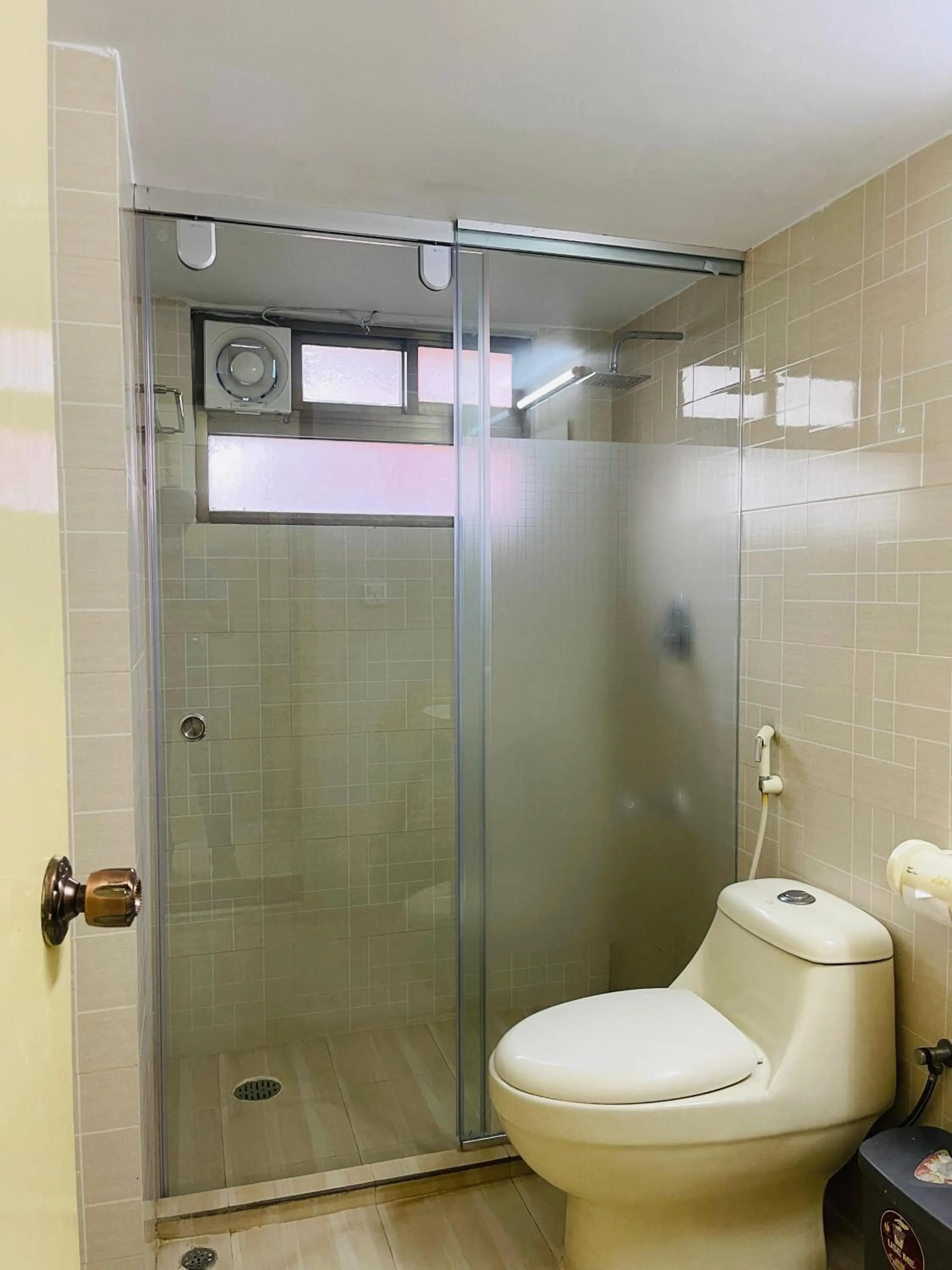 Bathroom in Circle Inn