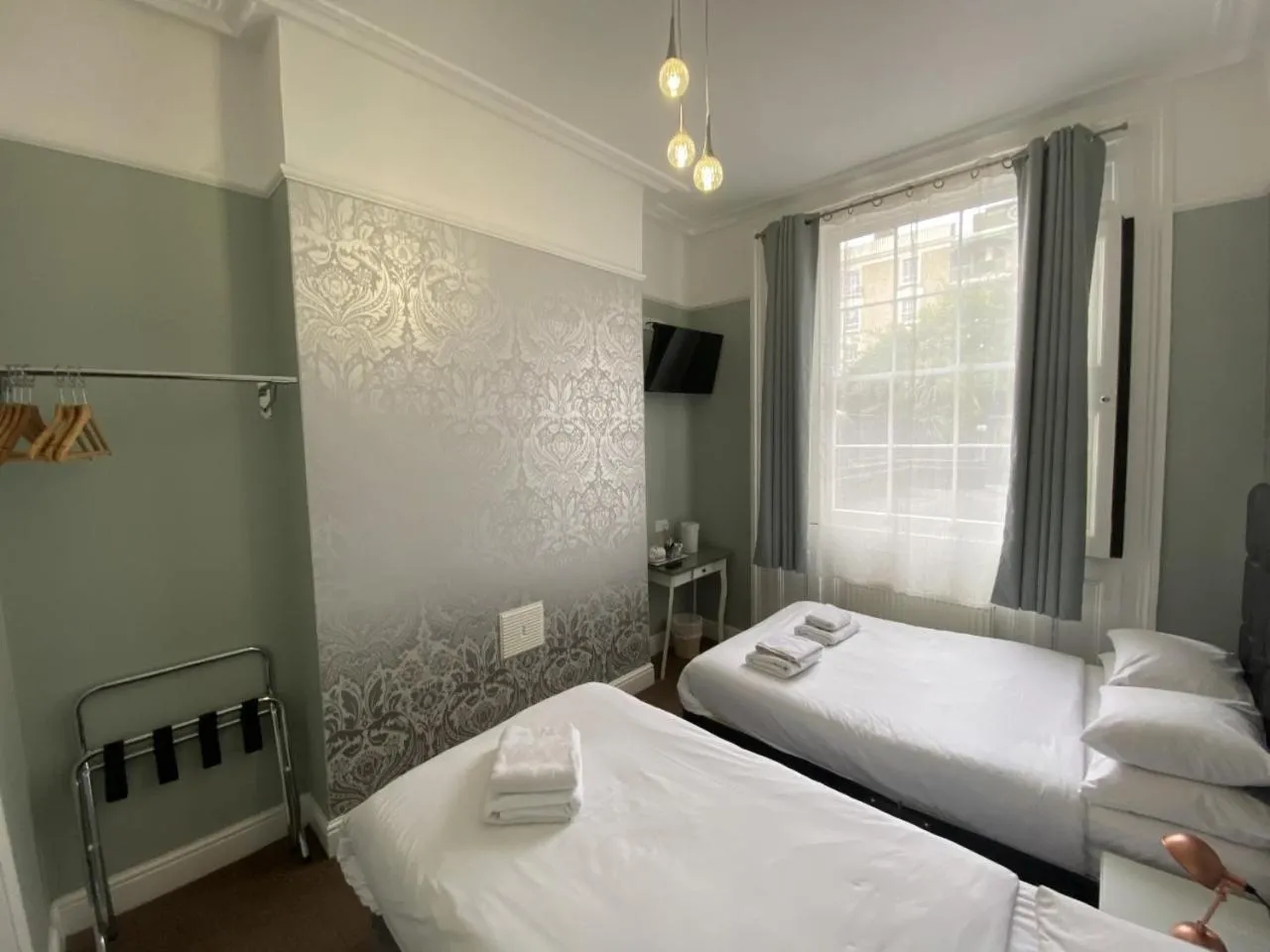 Twin Room in Swinton Hotel