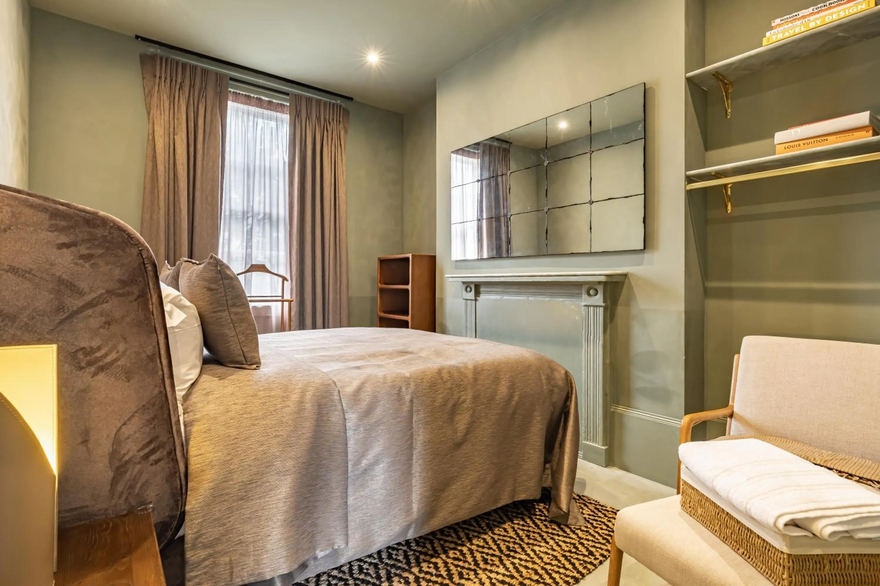 Bedroom, Bed in The Rokxy Townhouses & Residences - Kings Cross