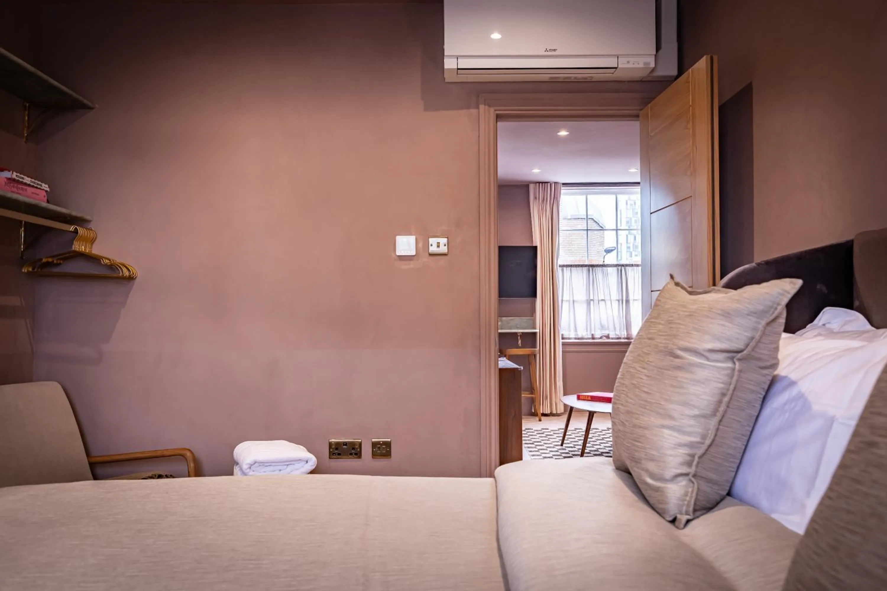 Bedroom, Bed in The Rokxy Townhouses & Residences - Kings Cross