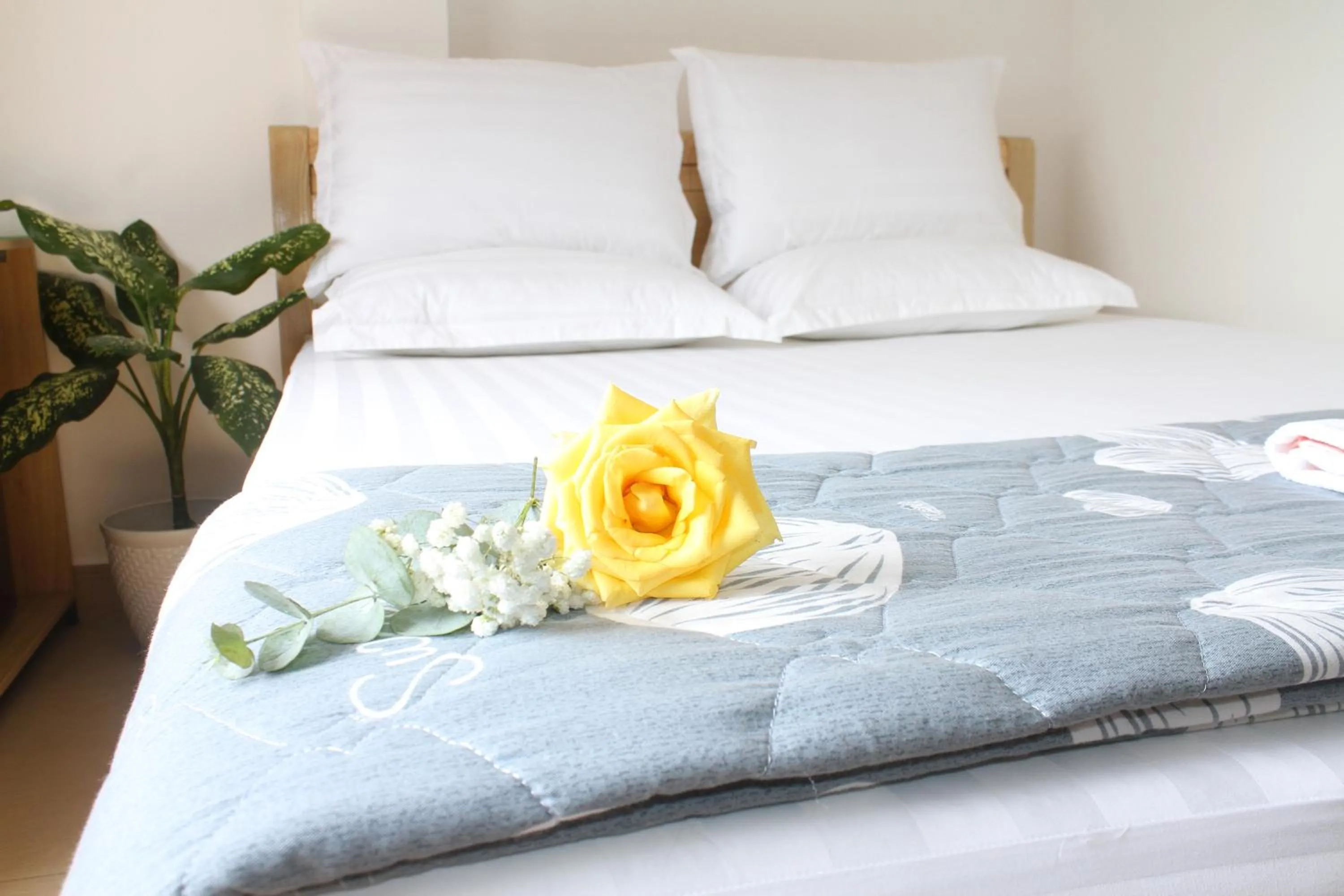 Bedroom, Bed in Hotel Nguyen Anh 2