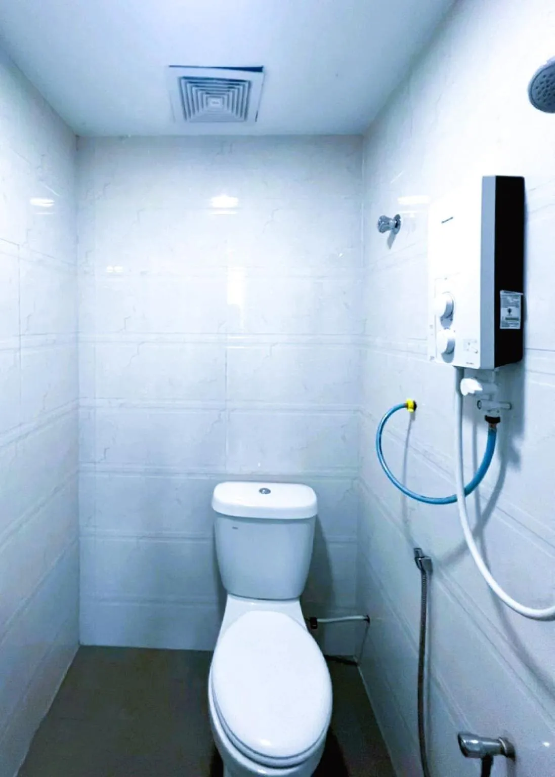 Bathroom in ARK Serendah Hotel