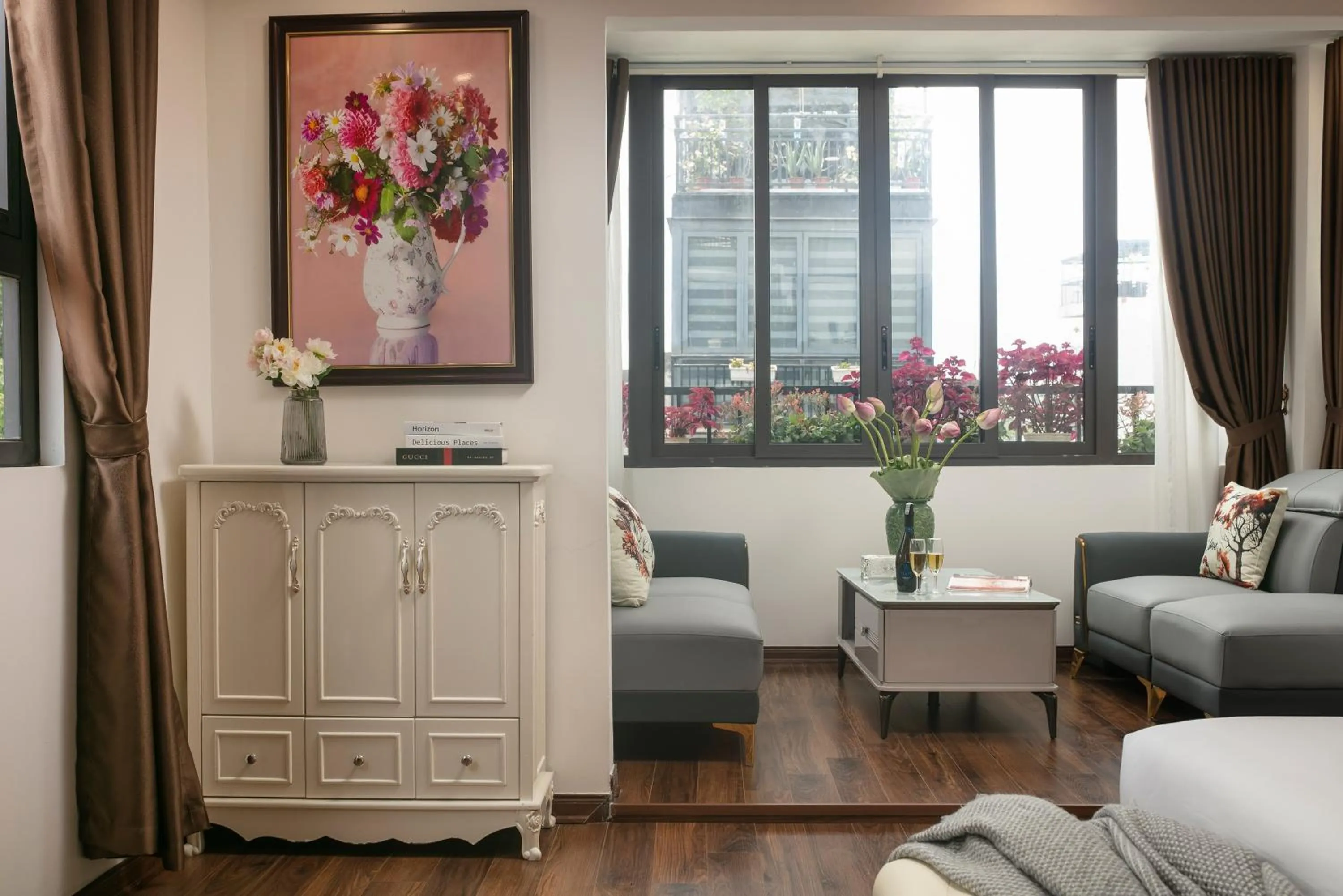 Living room in TrangTrang Luxury Hotel