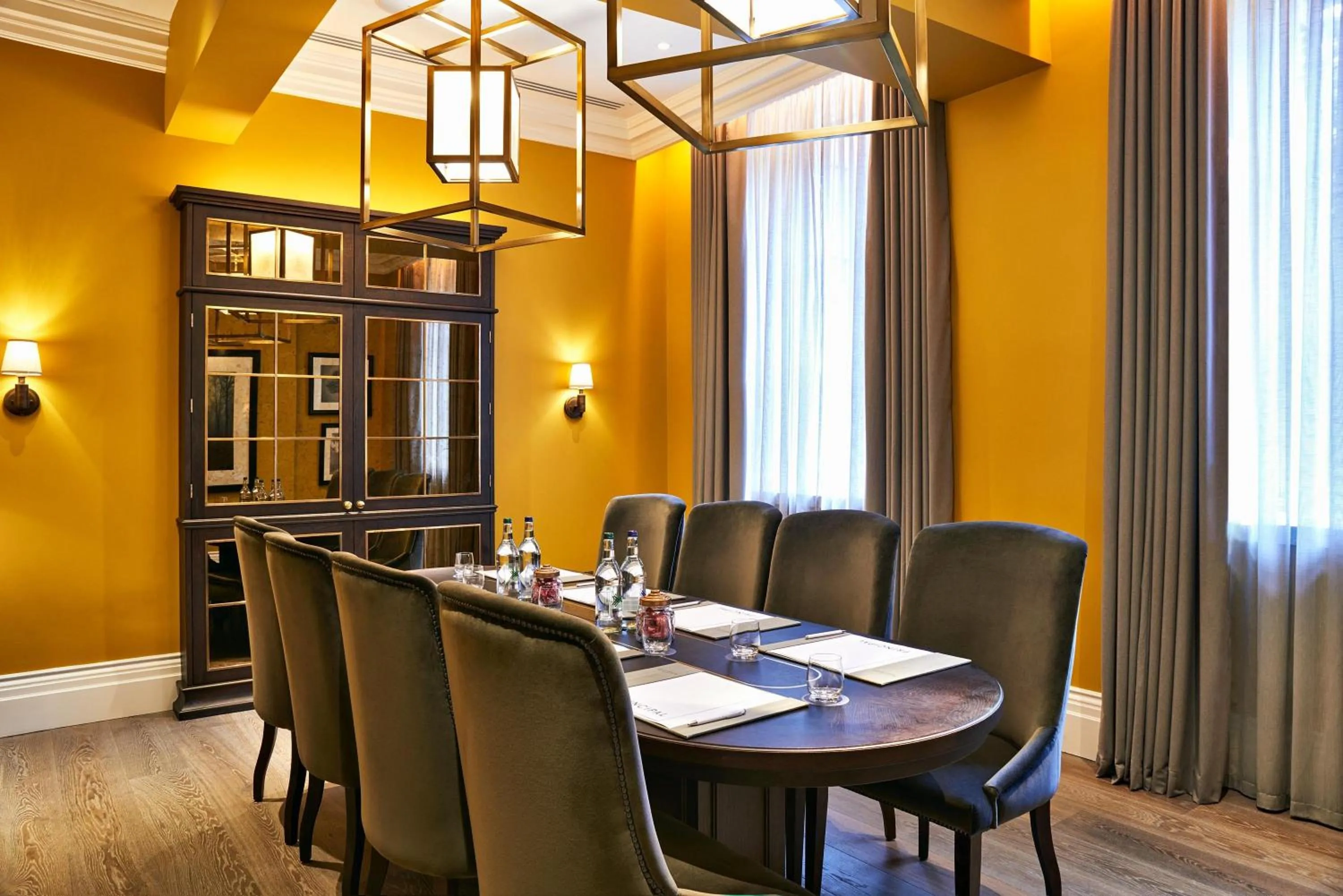 Meeting/conference room in Kimpton Fitzroy London by IHG