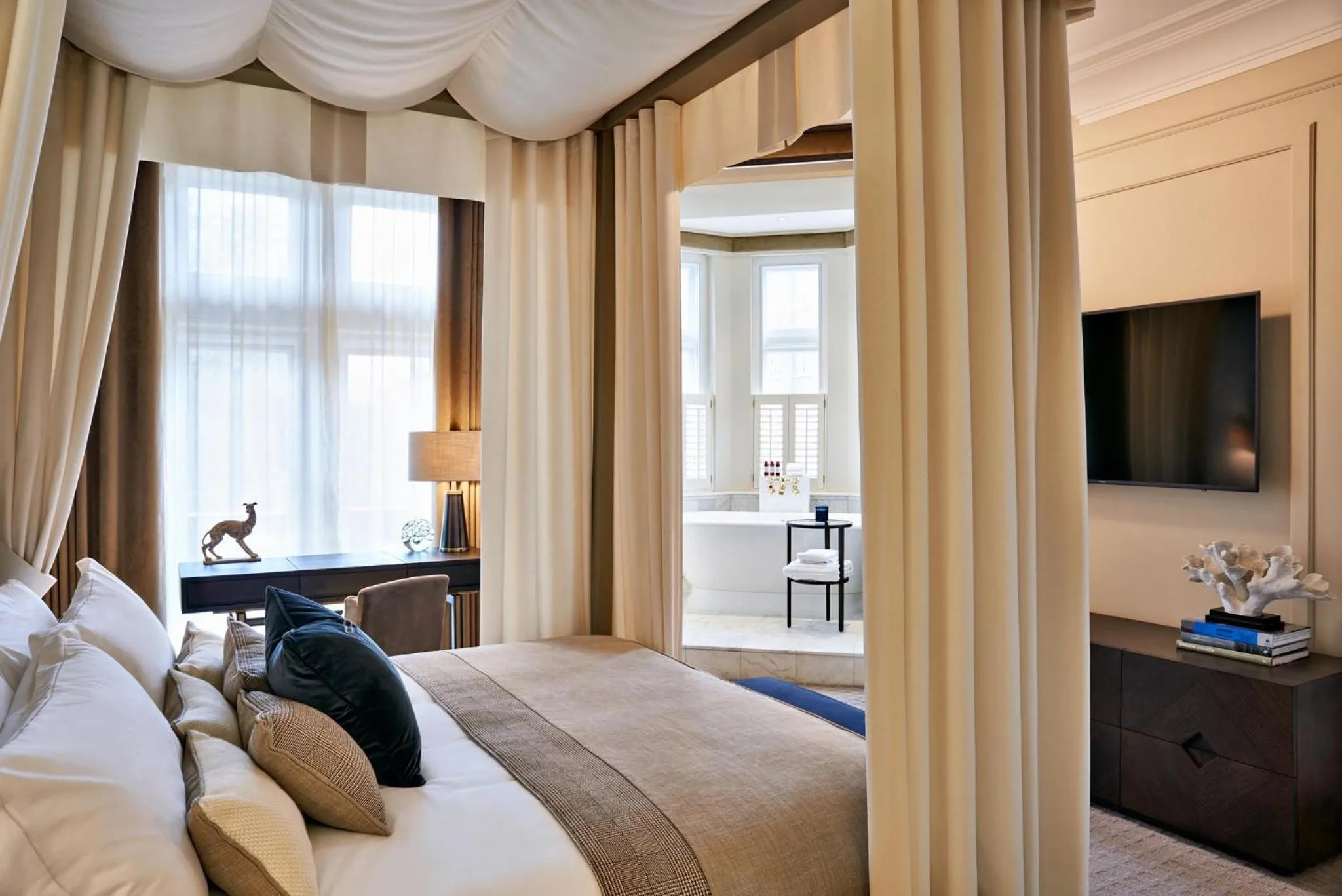 Photo of the whole room, Bed in Kimpton Fitzroy London by IHG