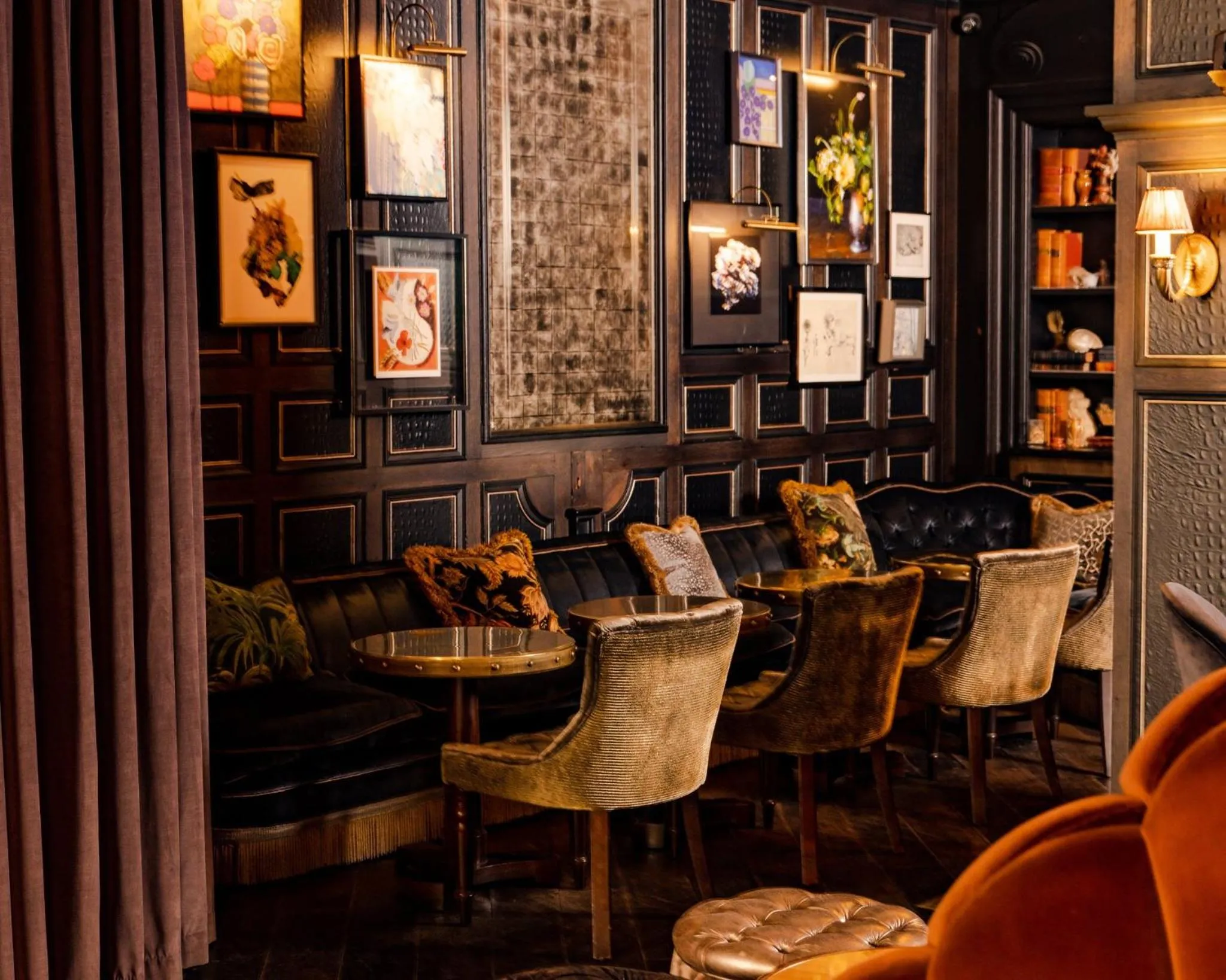 Lounge or bar in Kimpton Fitzroy London by IHG