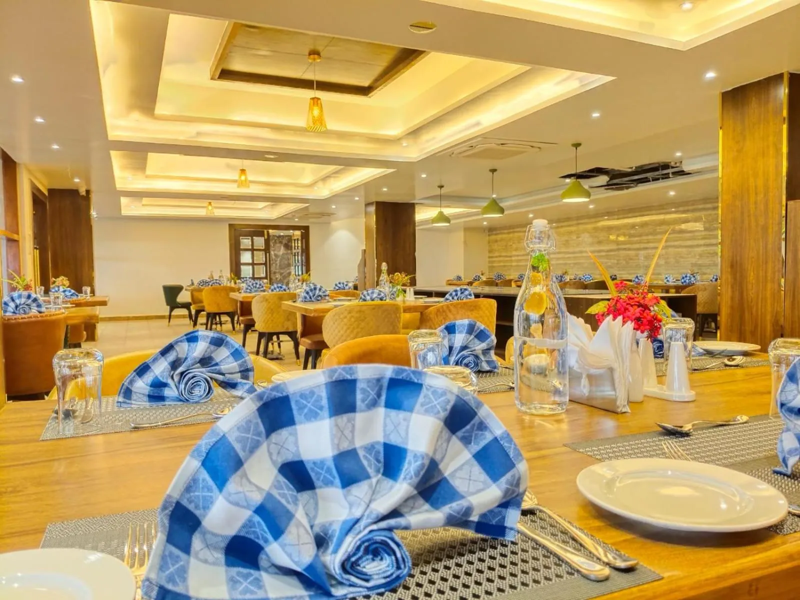 Restaurant/places to eat in Mastiff Grand Dharwad