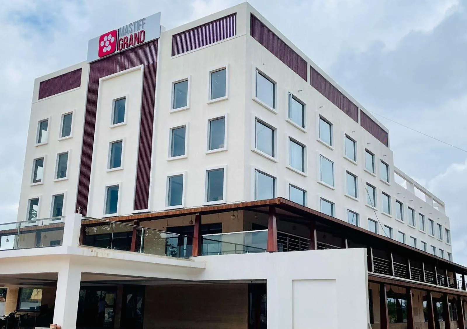 Facade/entrance in Mastiff Grand Dharwad