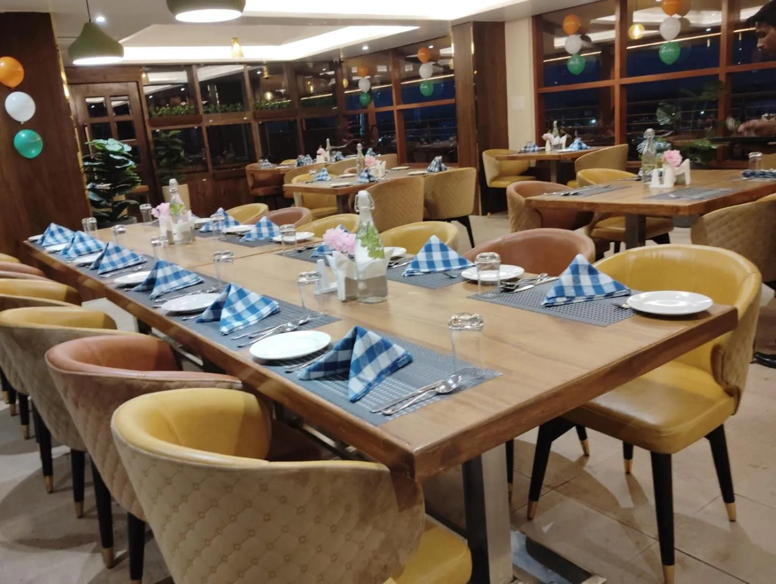 Restaurant/places to eat in Mastiff Grand Dharwad